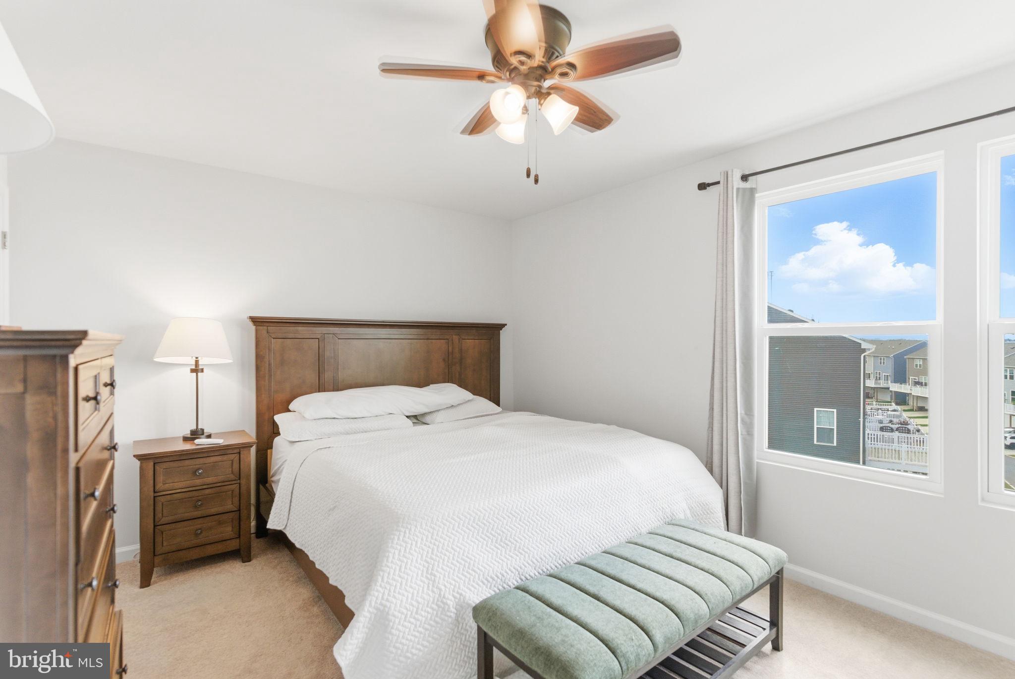 PRESIDENTS POINTE - Residential Lease