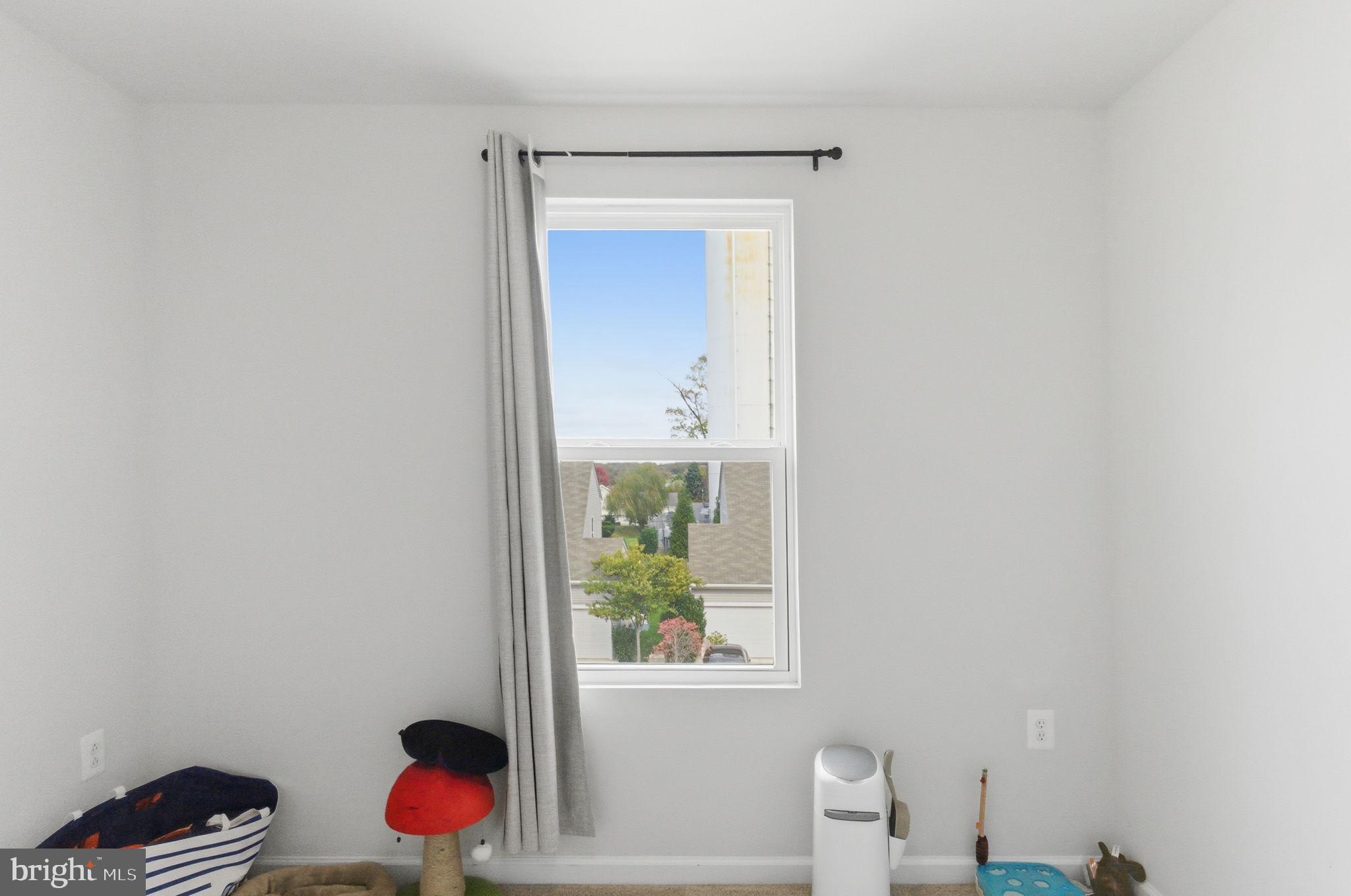 PRESIDENTS POINTE - Residential Lease