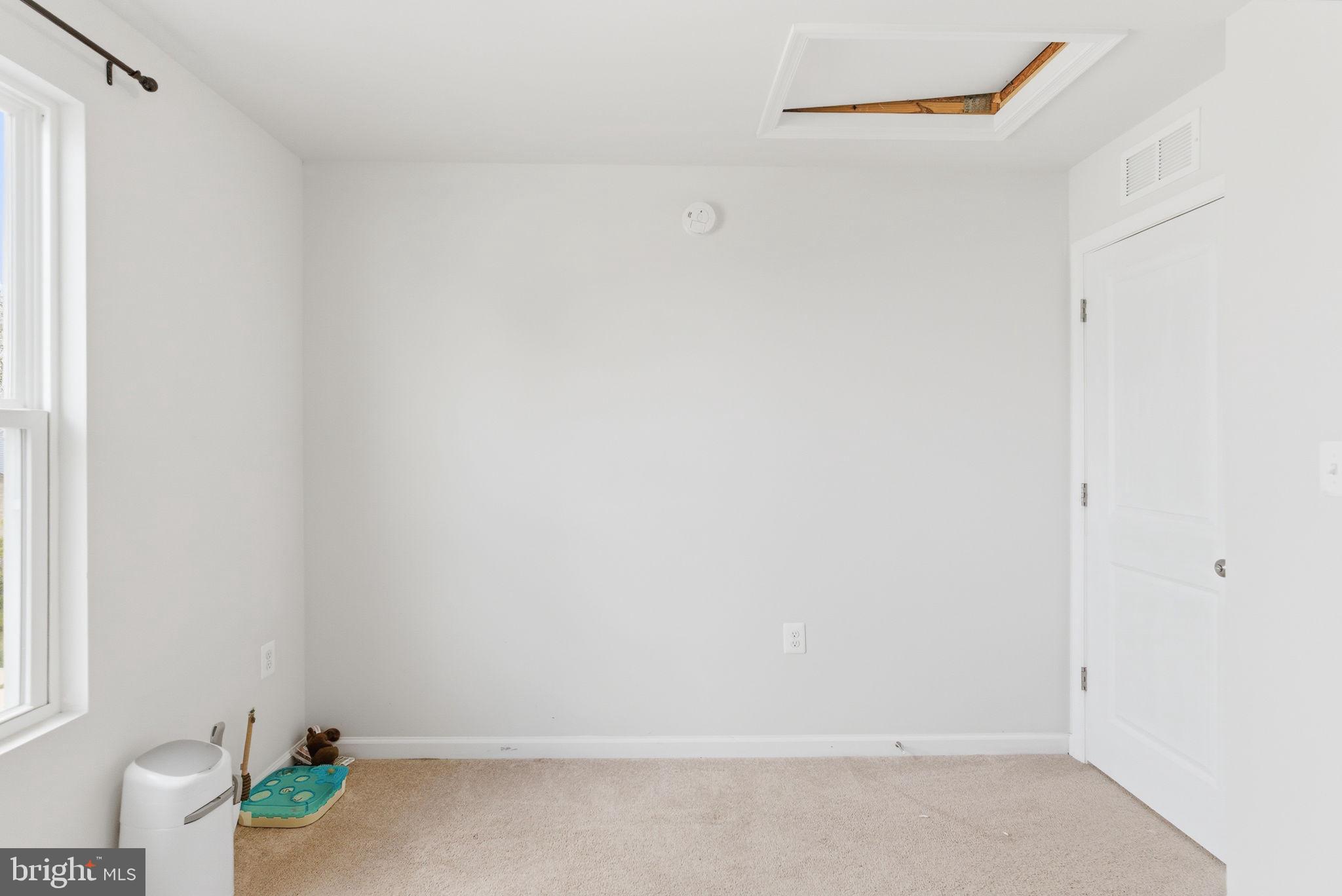 PRESIDENTS POINTE - Residential Lease