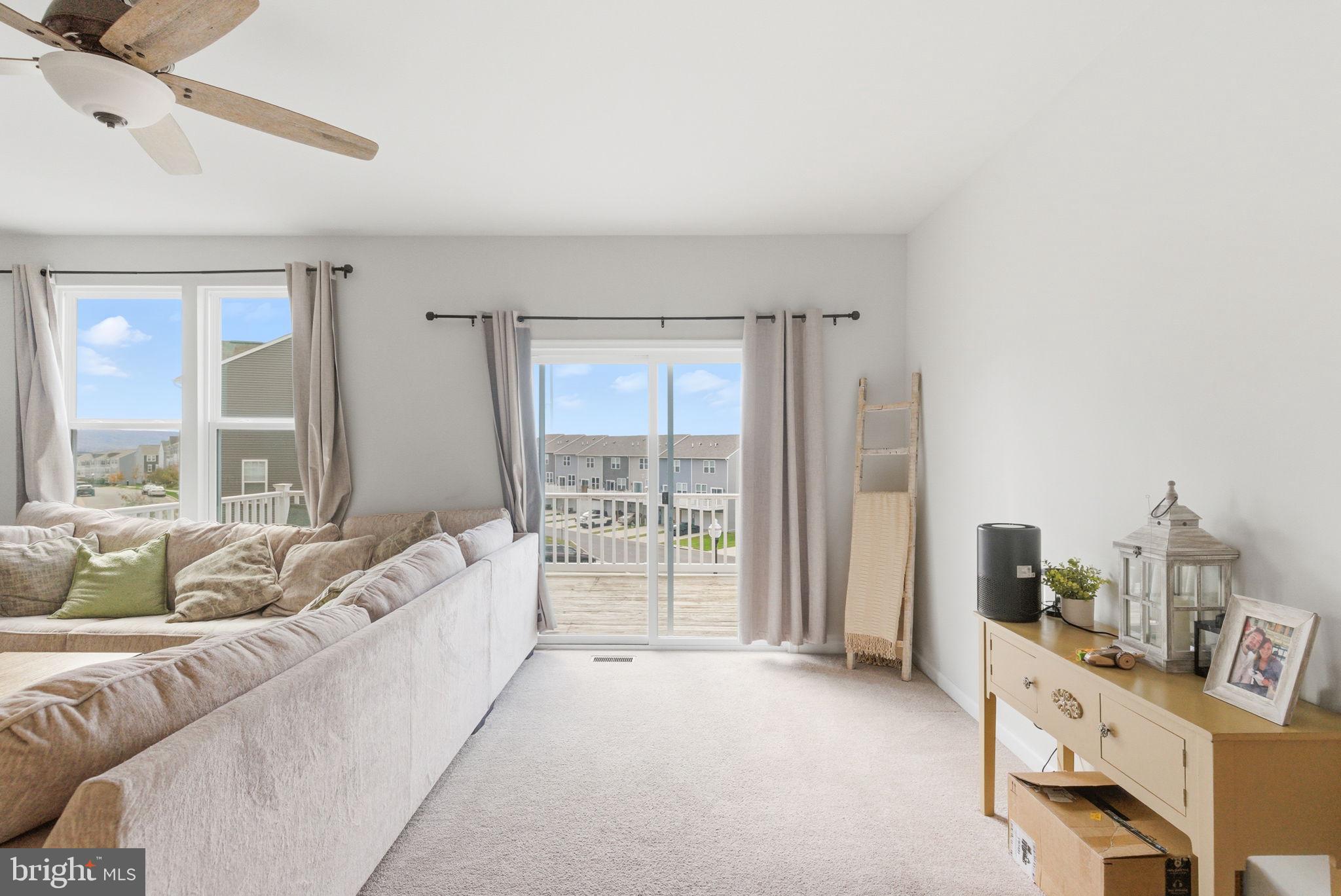 PRESIDENTS POINTE - Residential Lease