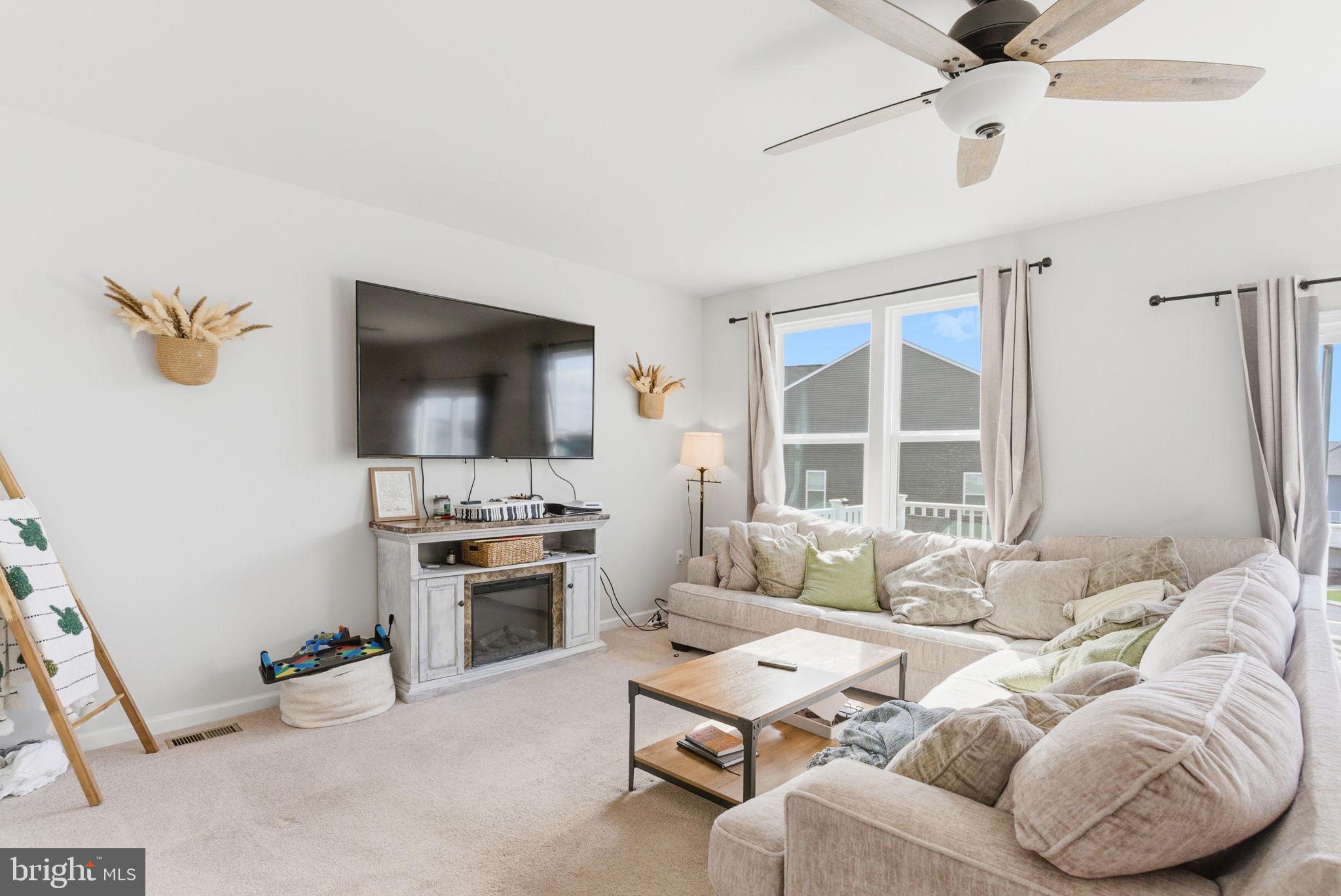 PRESIDENTS POINTE - Residential Lease