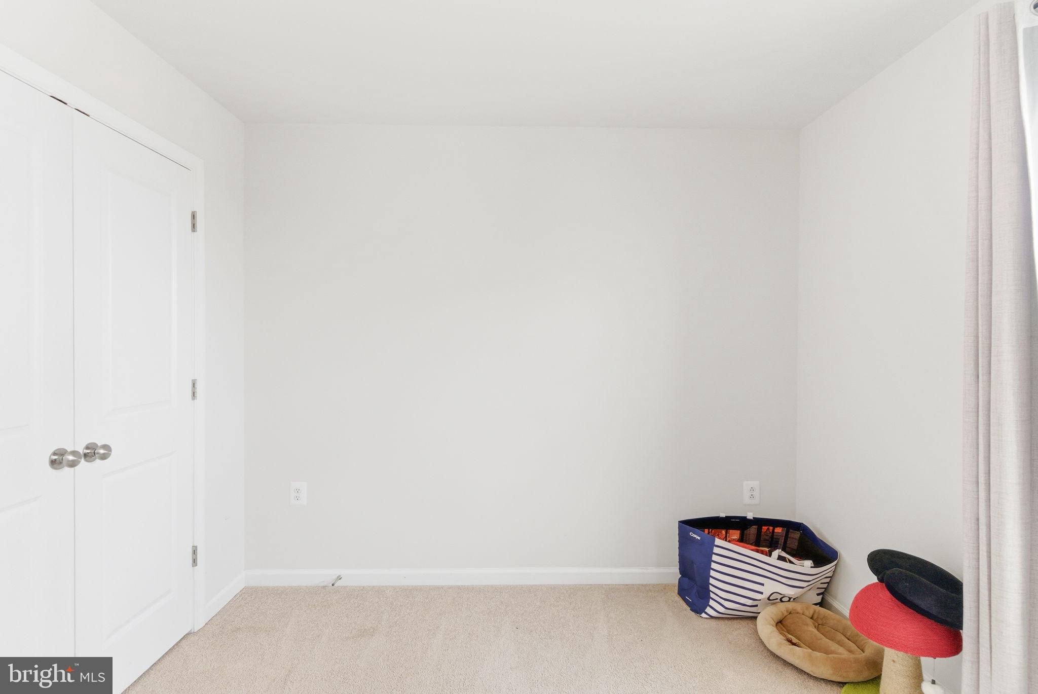 PRESIDENTS POINTE - Residential Lease