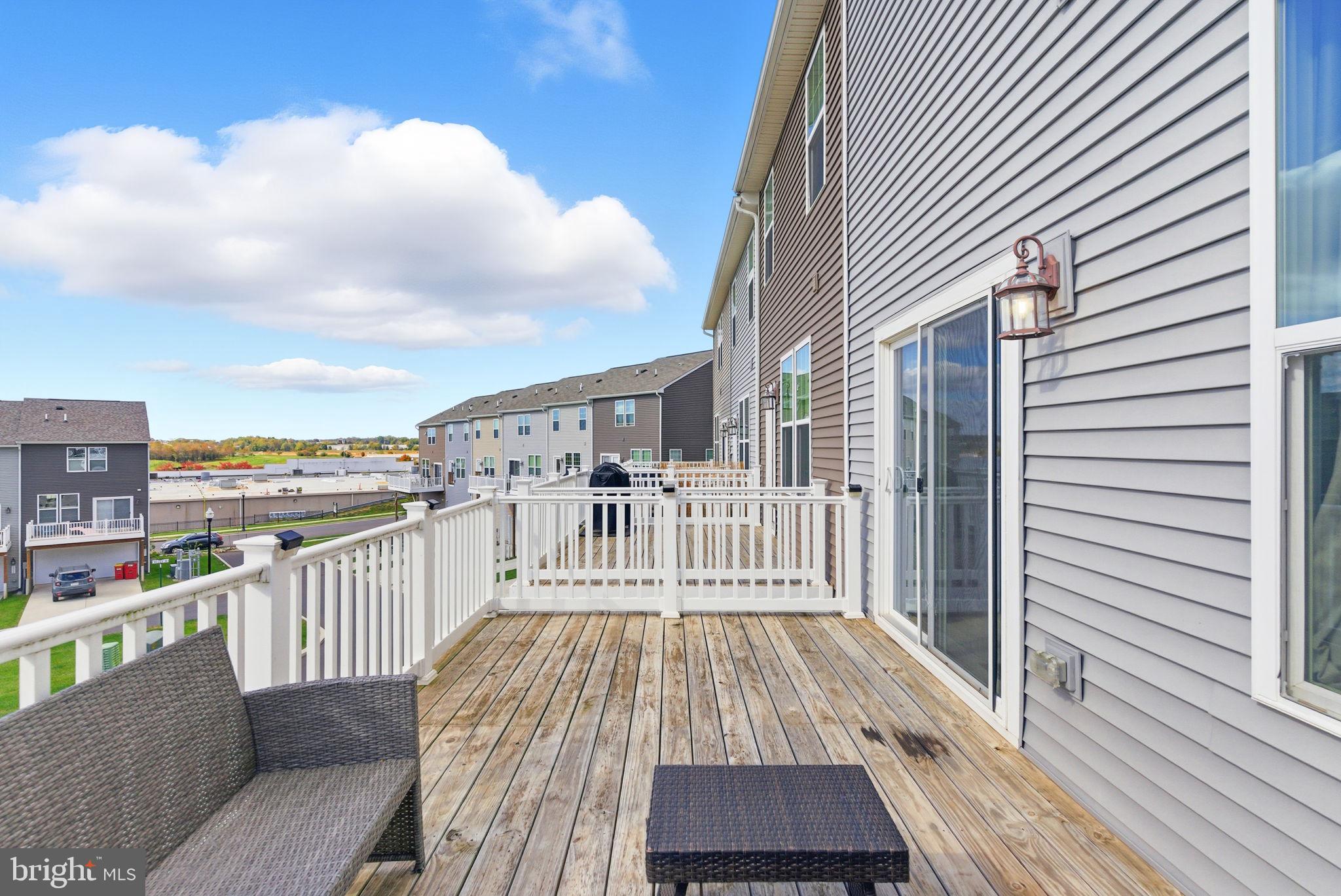 PRESIDENTS POINTE - Residential Lease