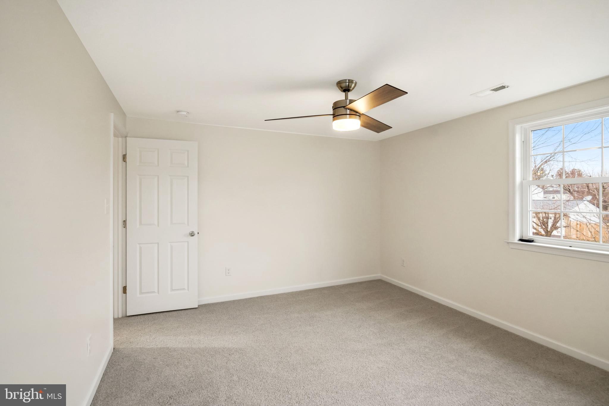 CHALET WOODS - Residential