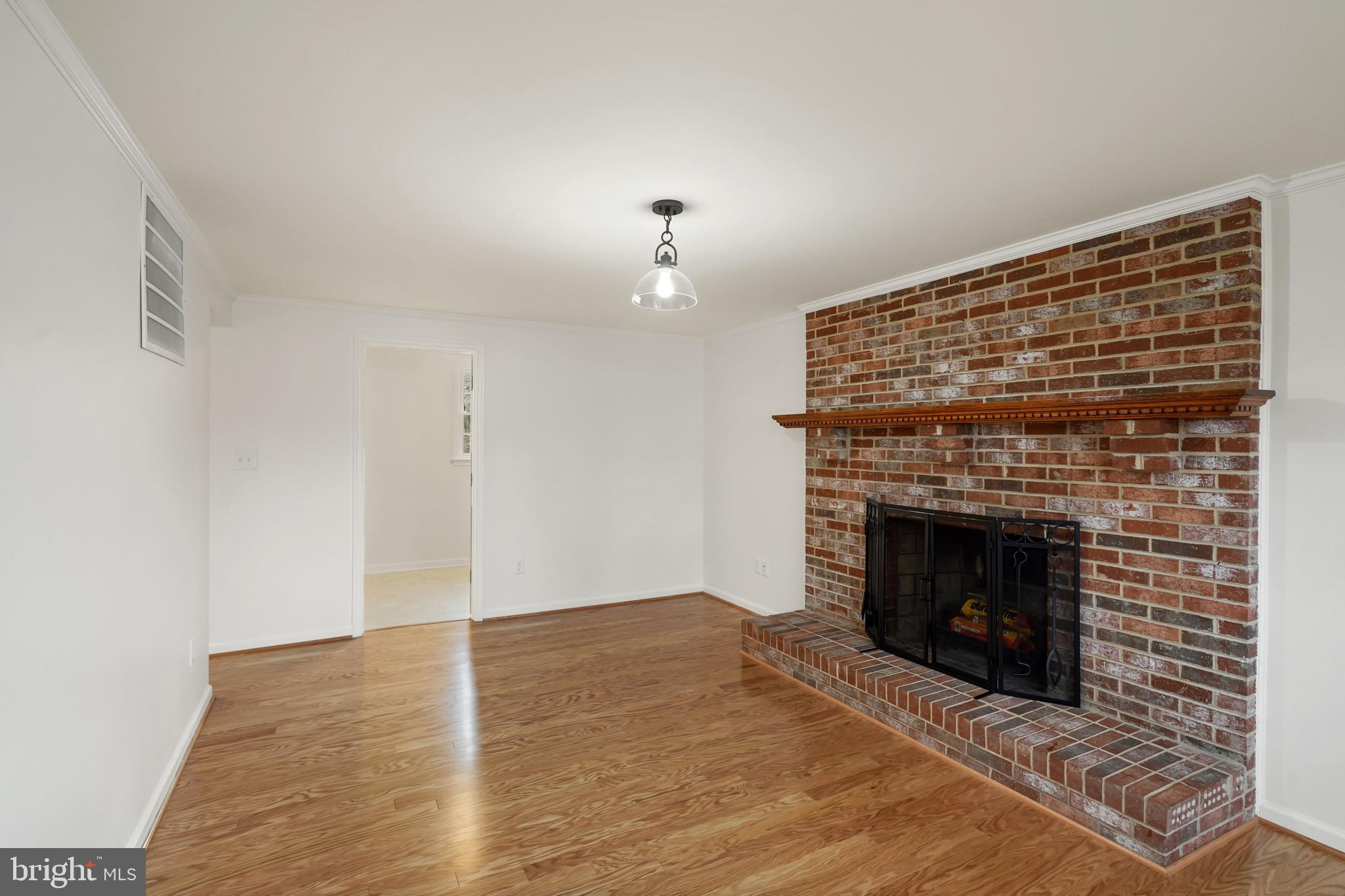 CHALET WOODS - Residential