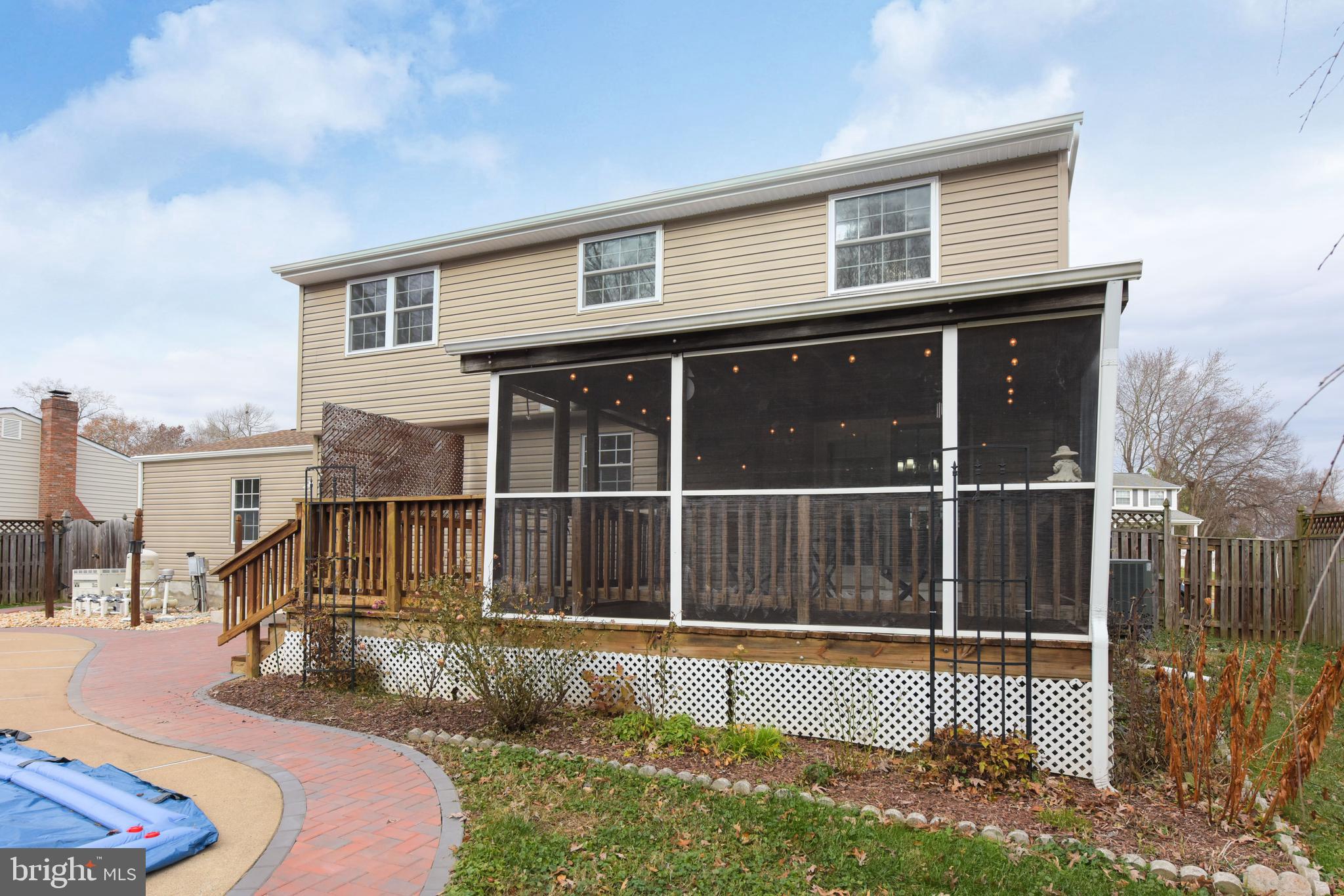 CHALET WOODS - Residential