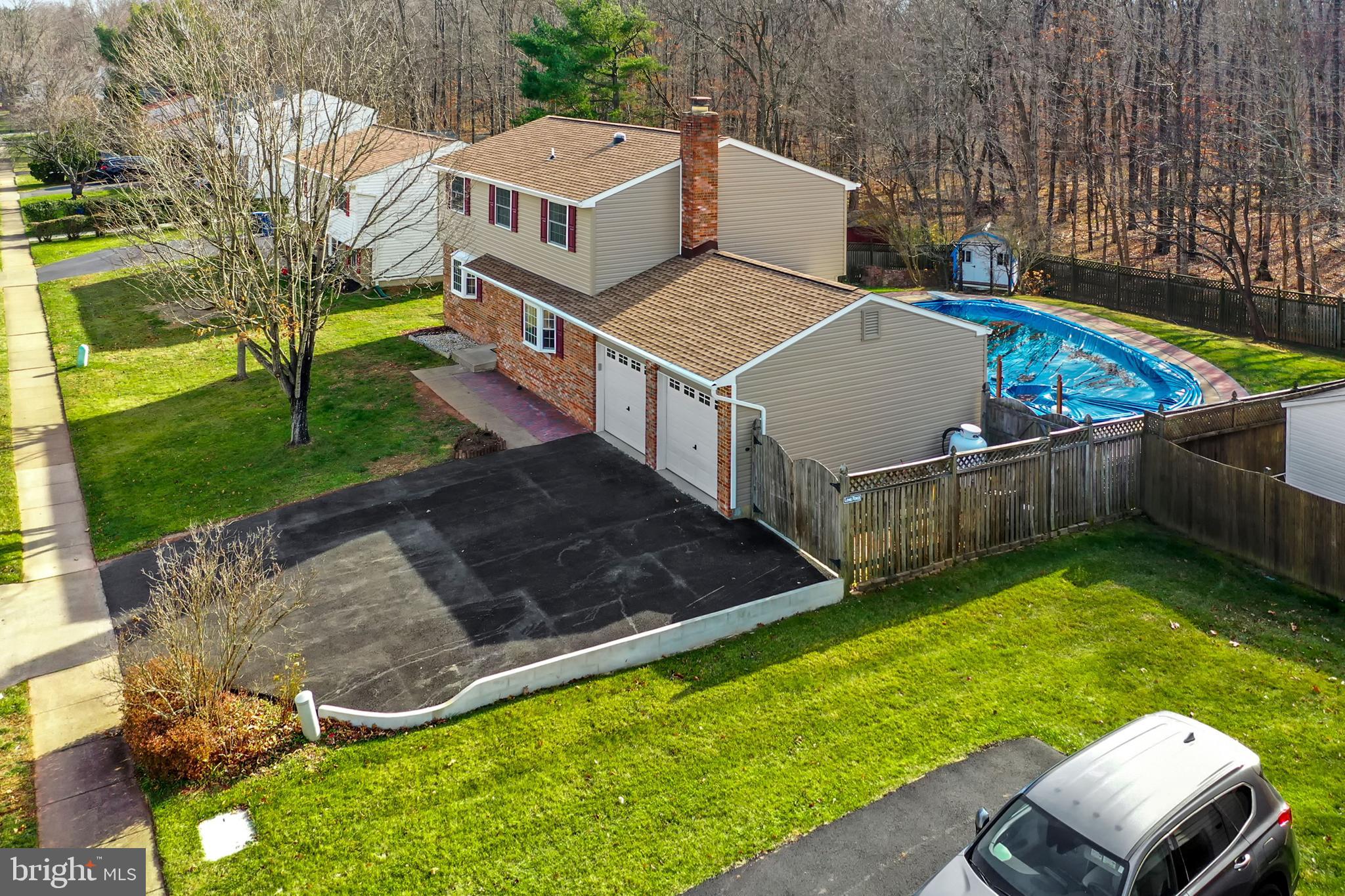 CHALET WOODS - Residential