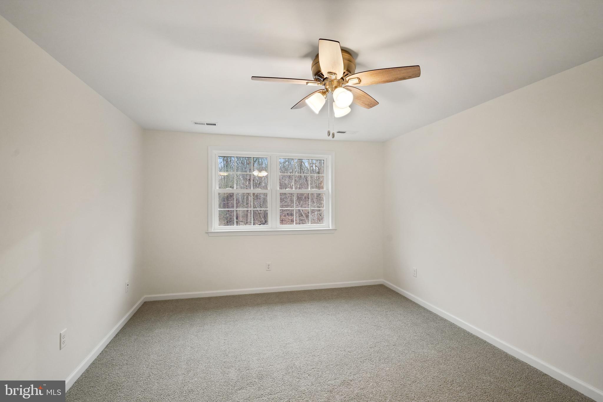 CHALET WOODS - Residential