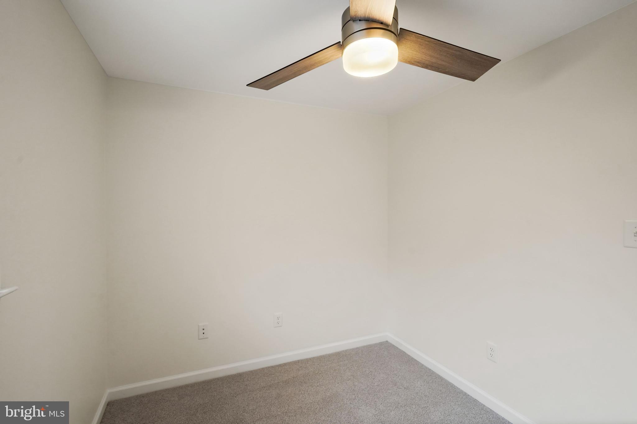 CHALET WOODS - Residential