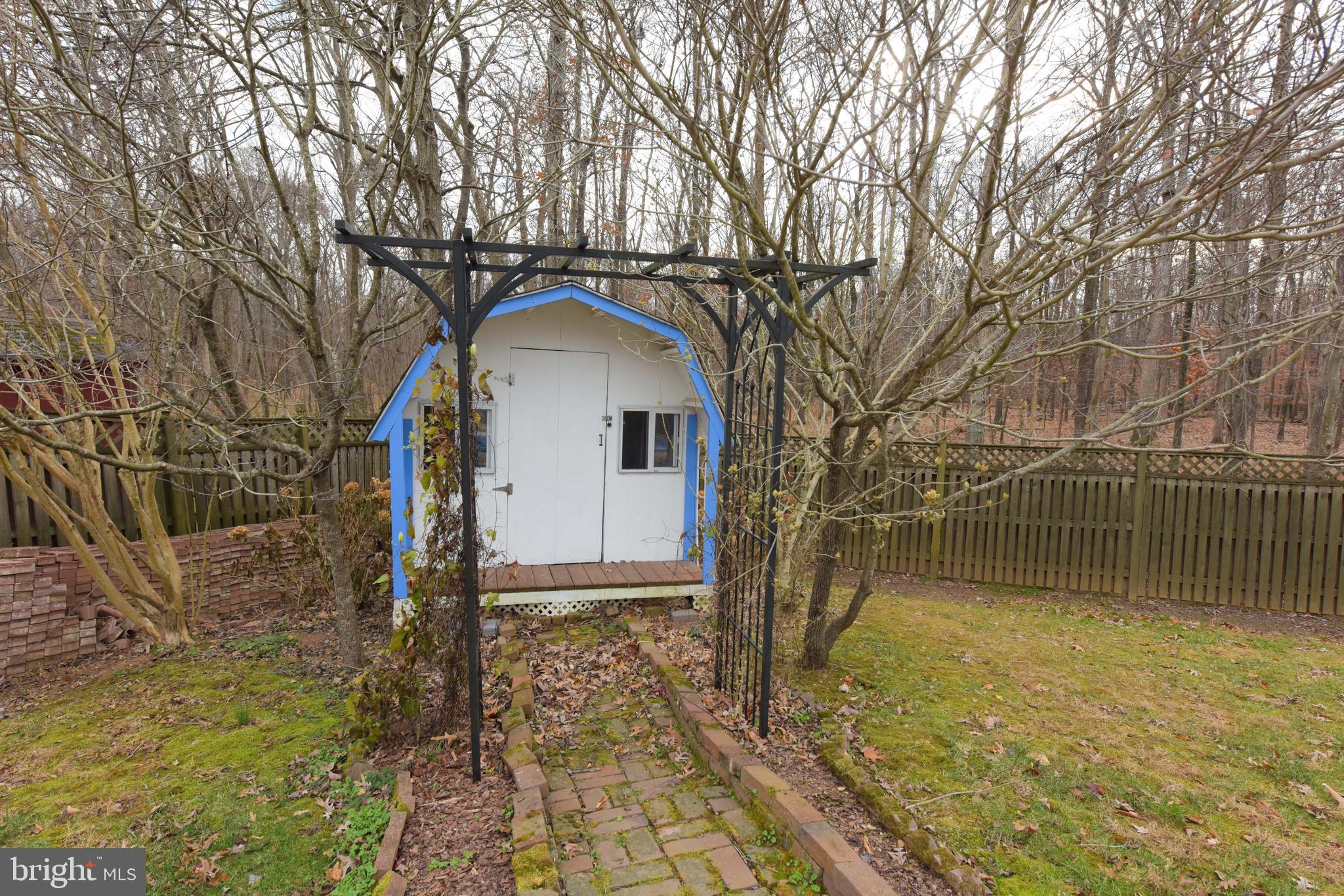 CHALET WOODS - Residential