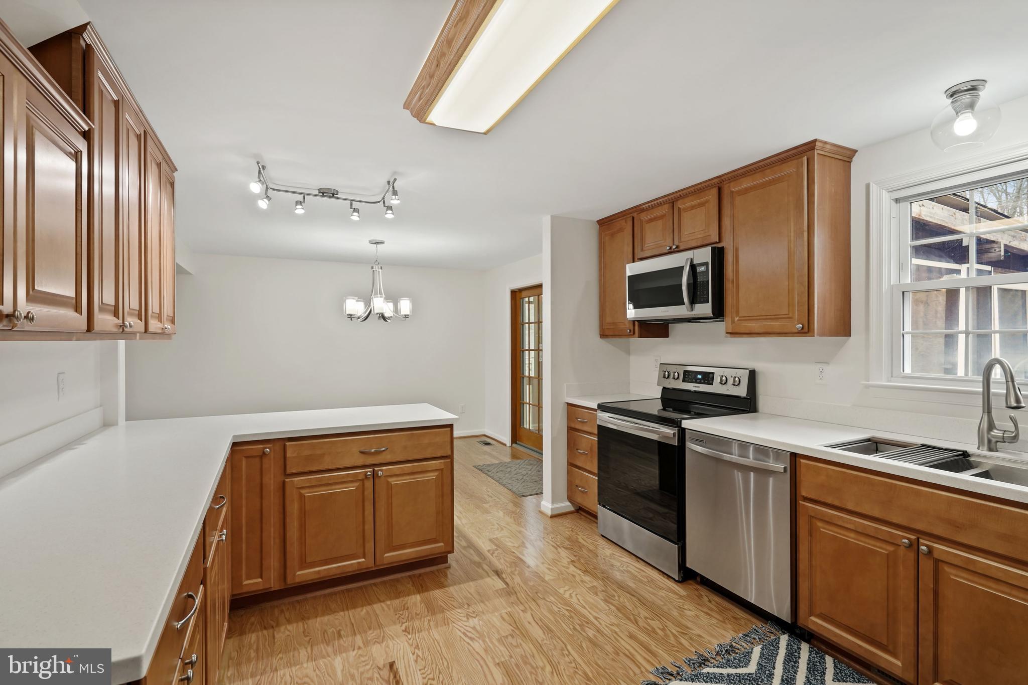 CHALET WOODS - Residential