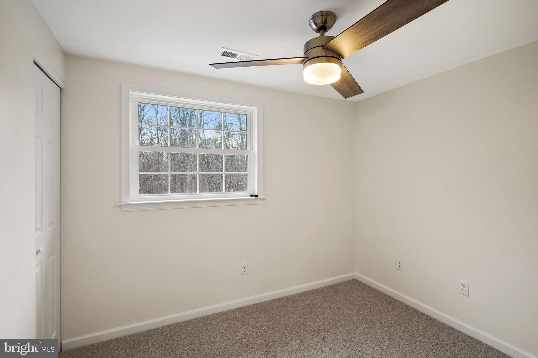 CHALET WOODS - Residential