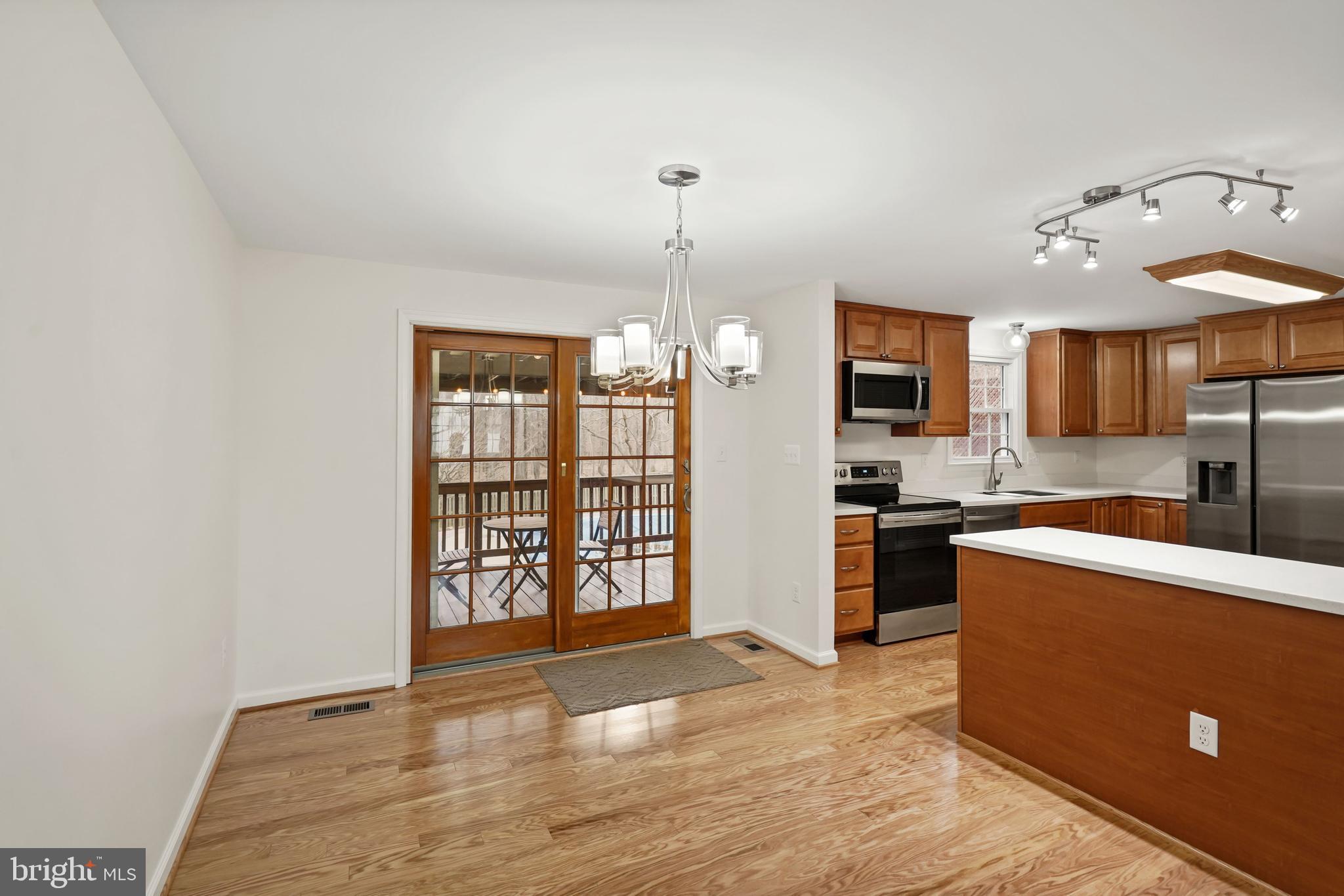 CHALET WOODS - Residential