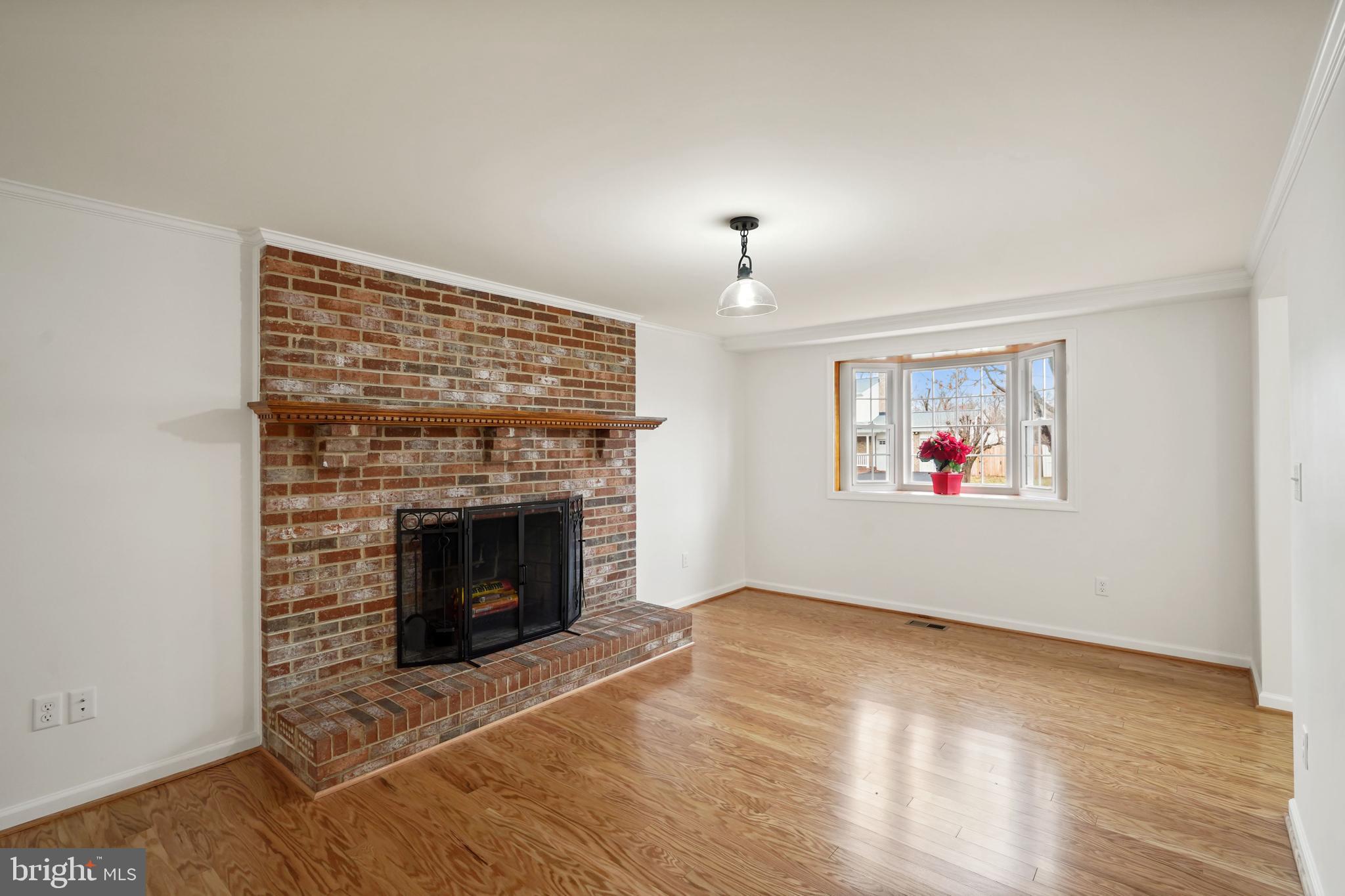 CHALET WOODS - Residential