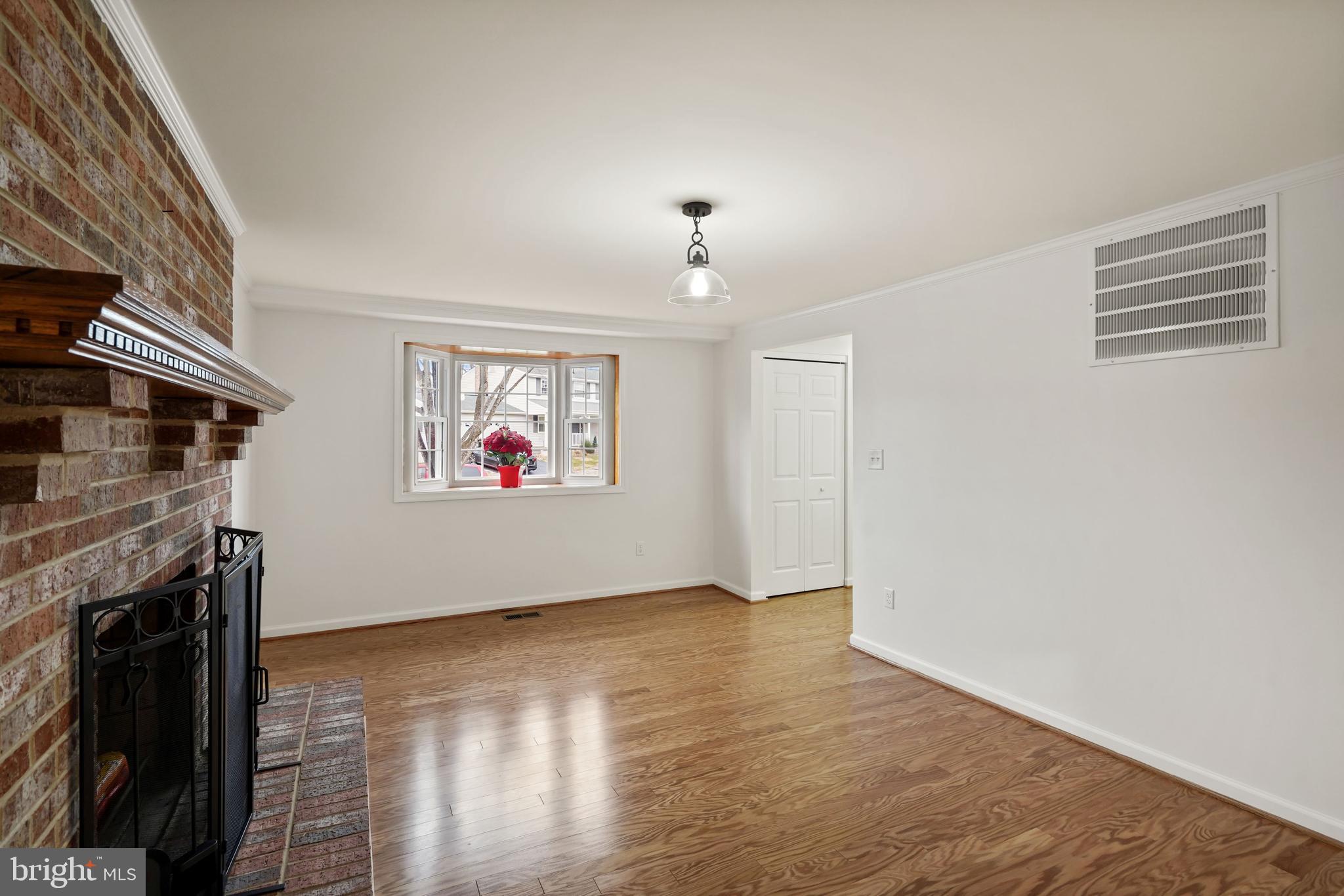 CHALET WOODS - Residential