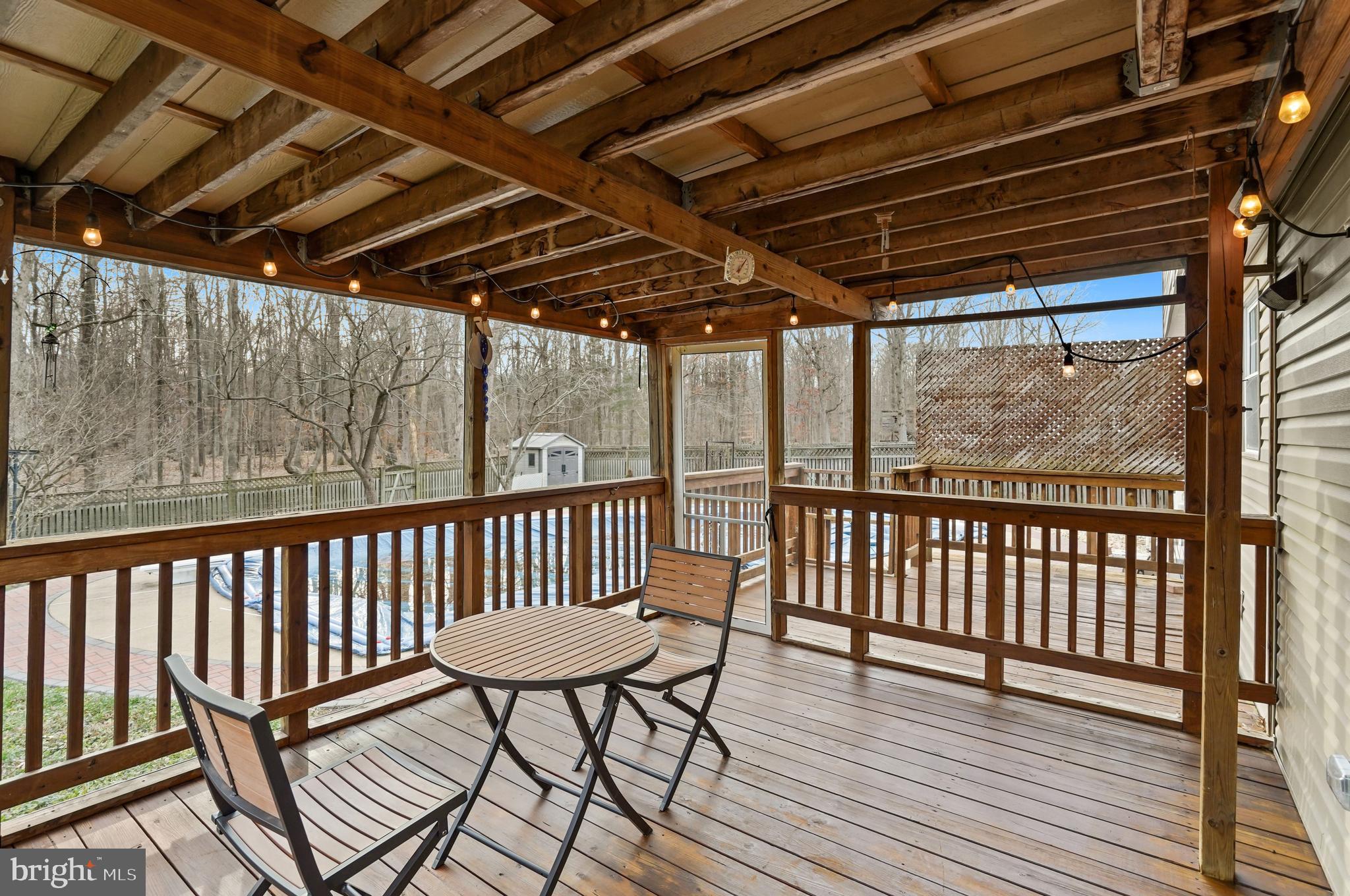 CHALET WOODS - Residential