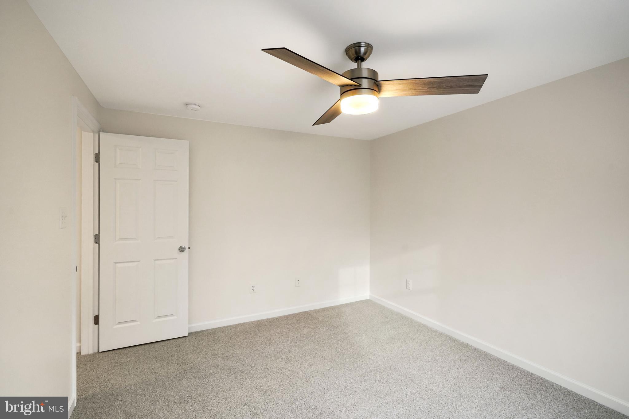 CHALET WOODS - Residential