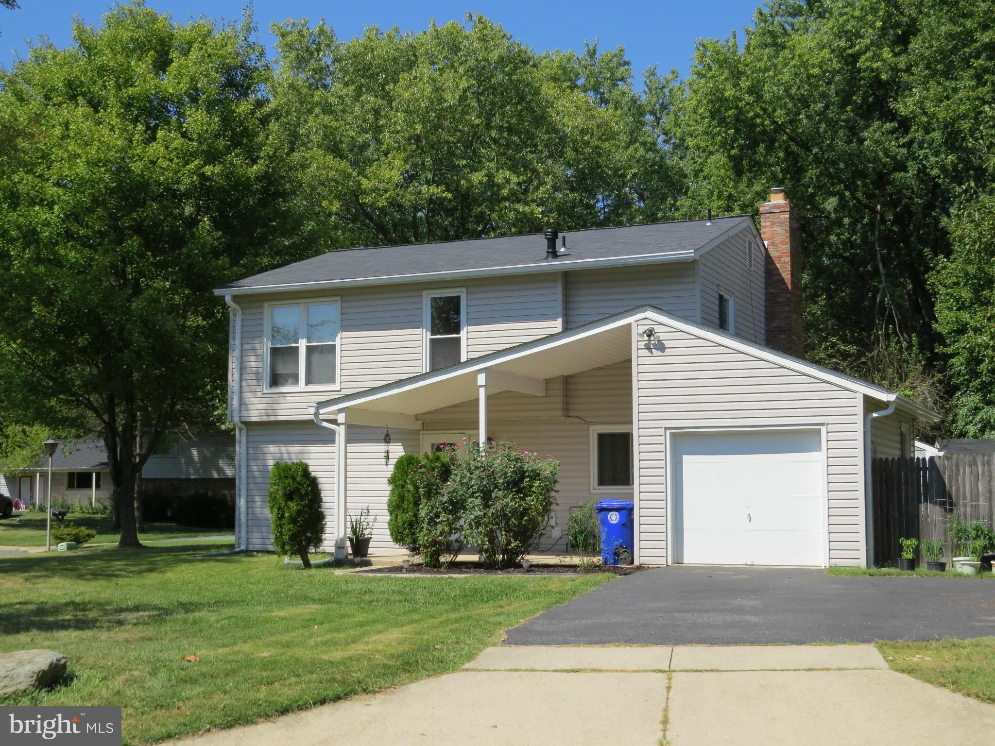 MILL CREEK TOWNE - Residential Lease