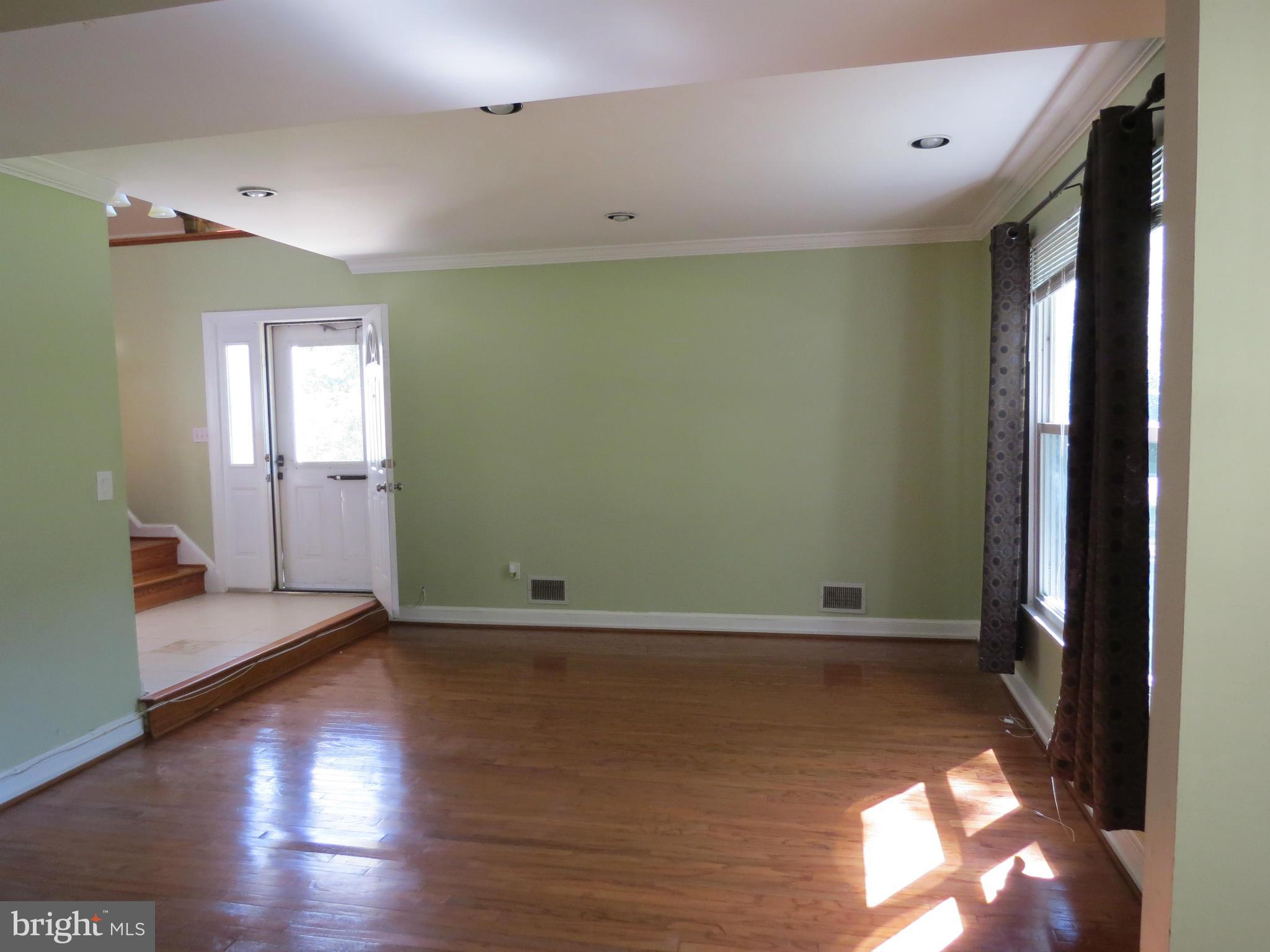 MILL CREEK TOWNE - Residential Lease