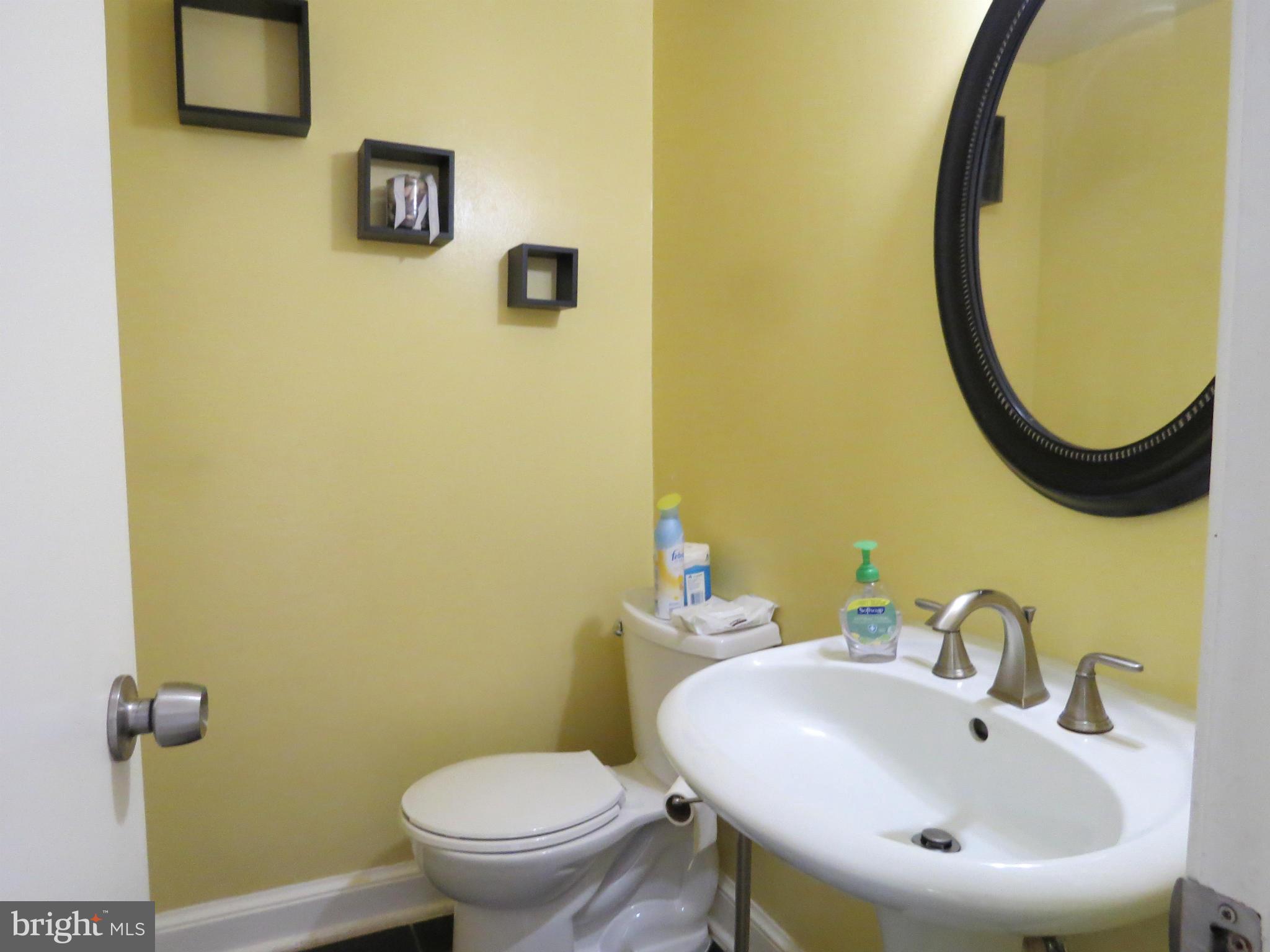 MILL CREEK TOWNE - Residential Lease