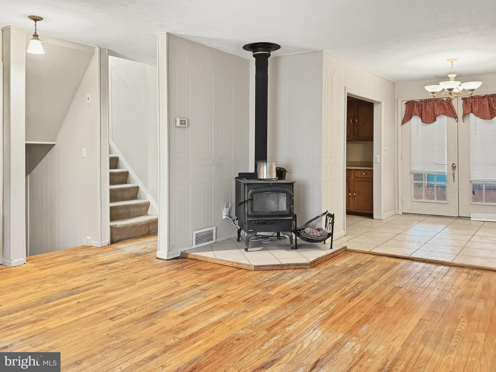 ASHBOURNE HILLS - Residential