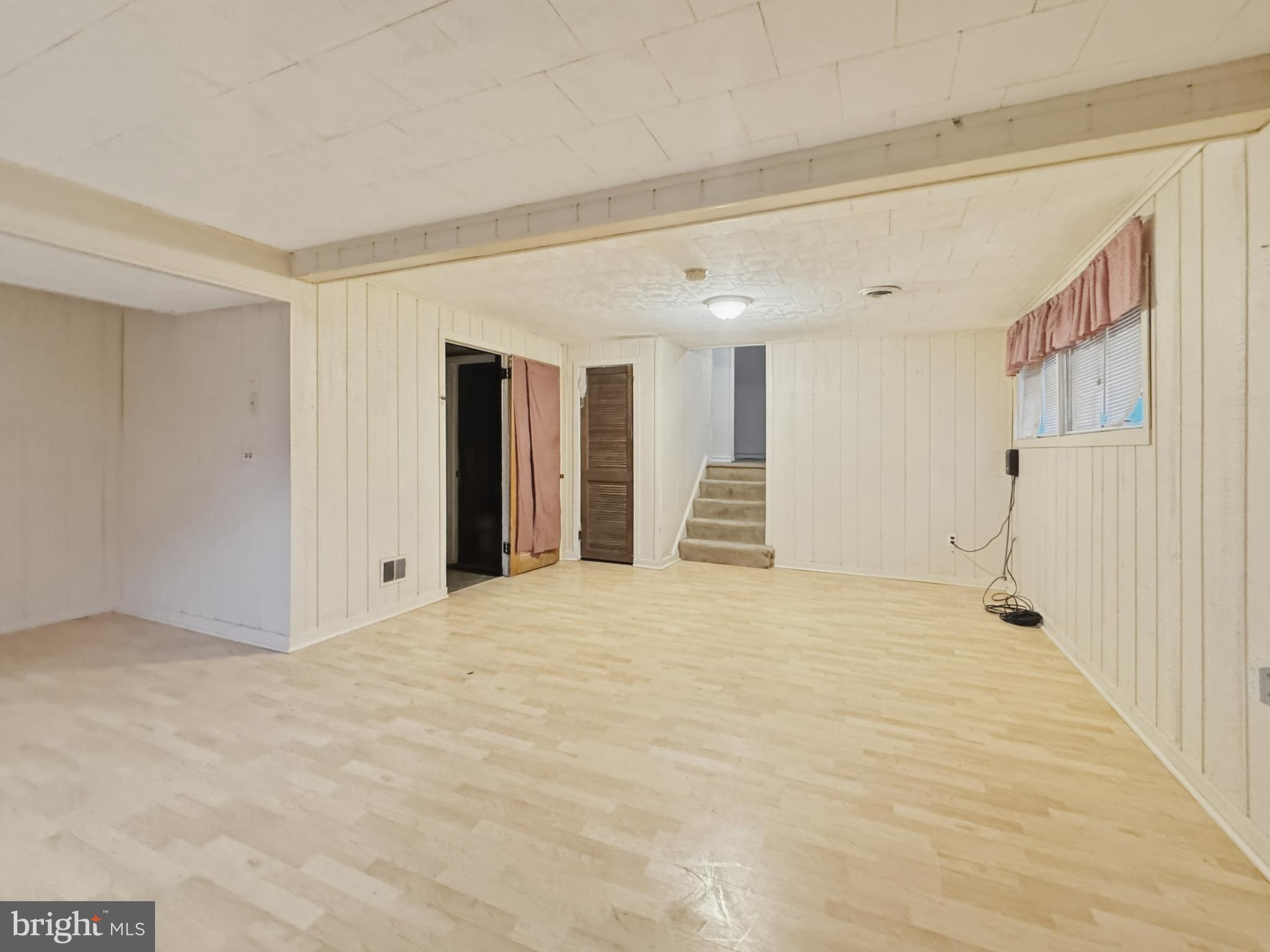 ASHBOURNE HILLS - Residential