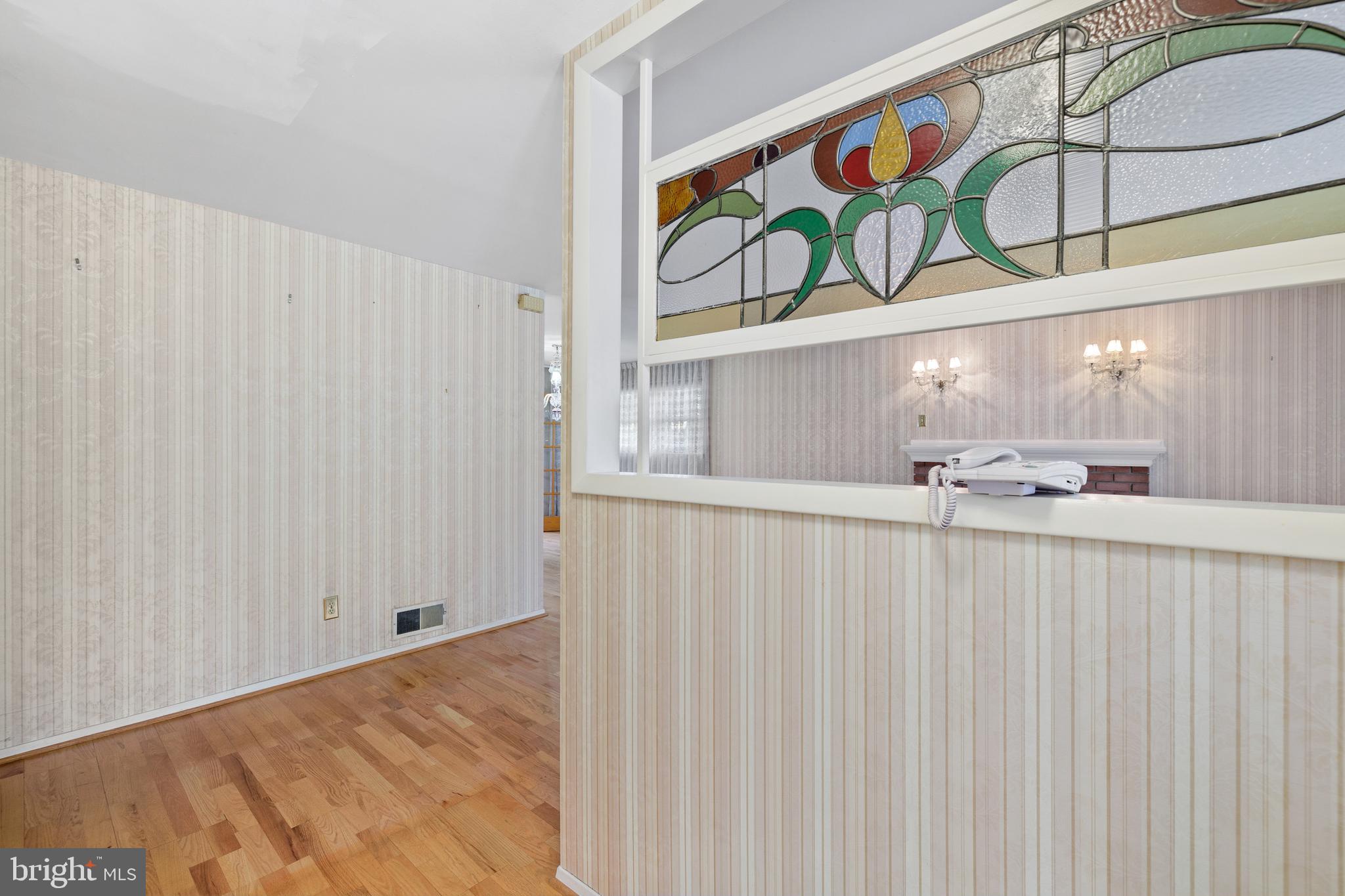 CRESTWOOD MANOR - Residential