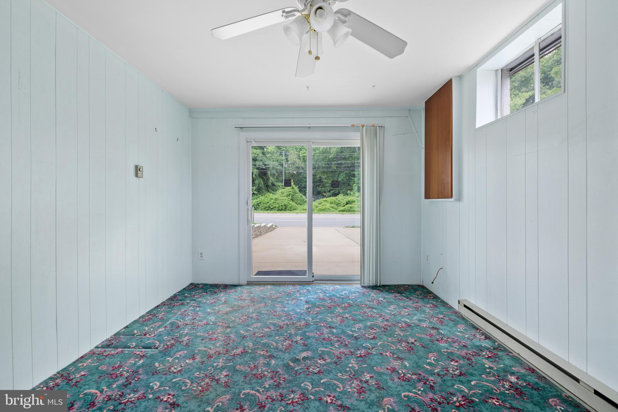 CRESTWOOD MANOR - Residential