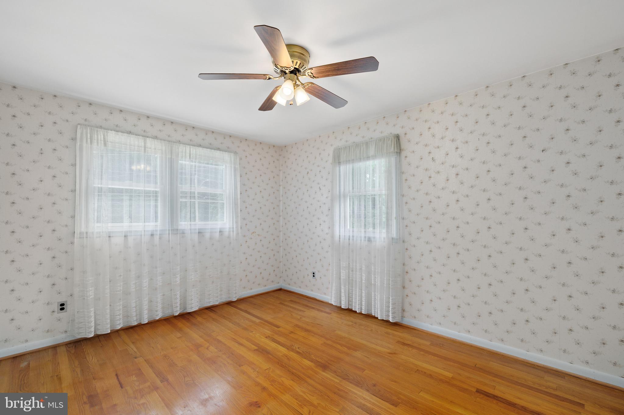 CRESTWOOD MANOR - Residential