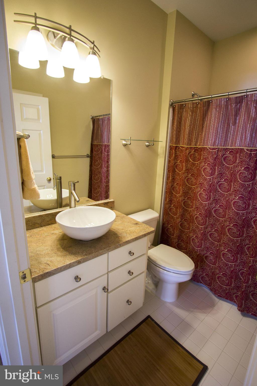 AMANDA PLACE - Residential