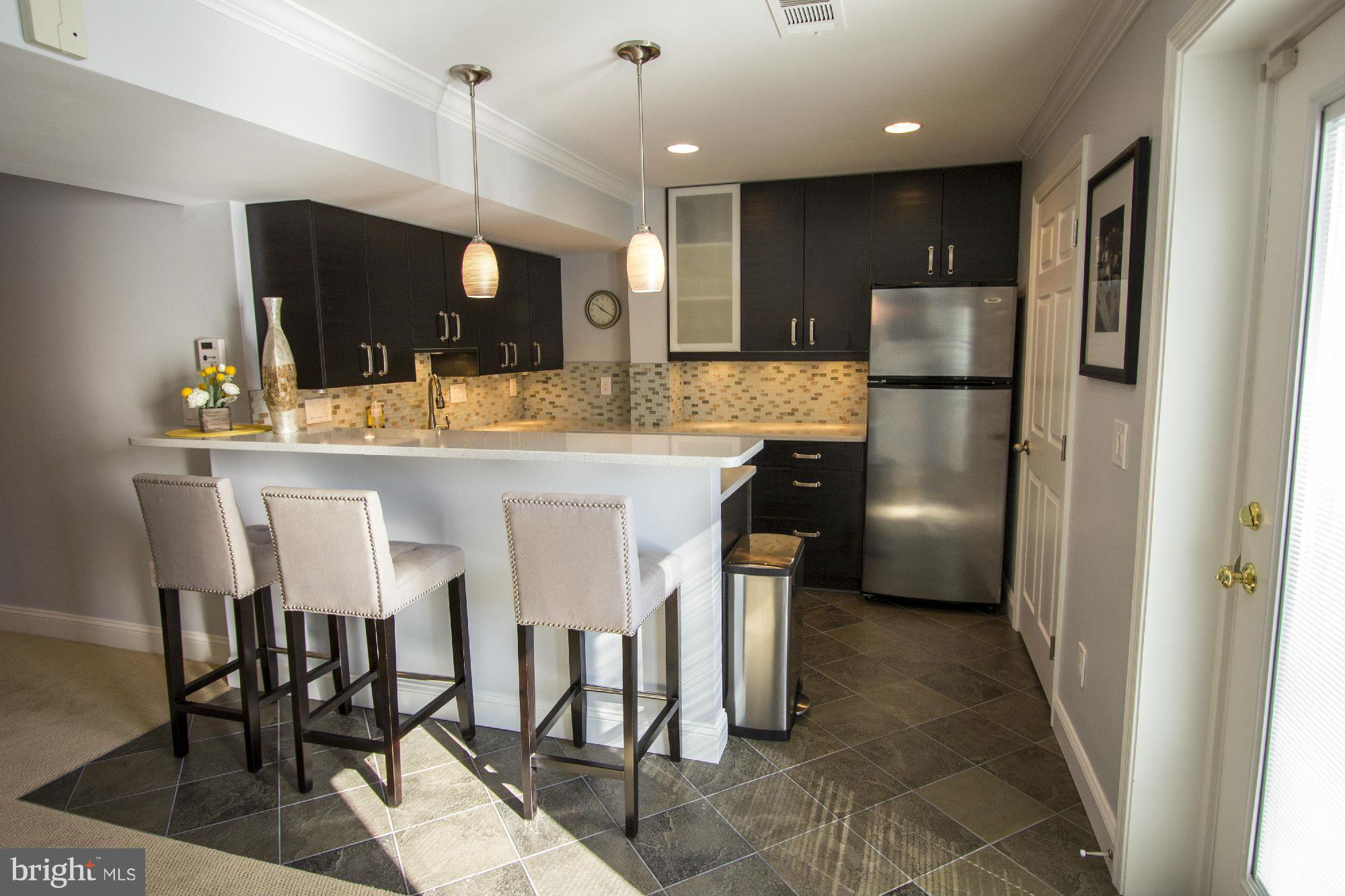 AMANDA PLACE - Residential