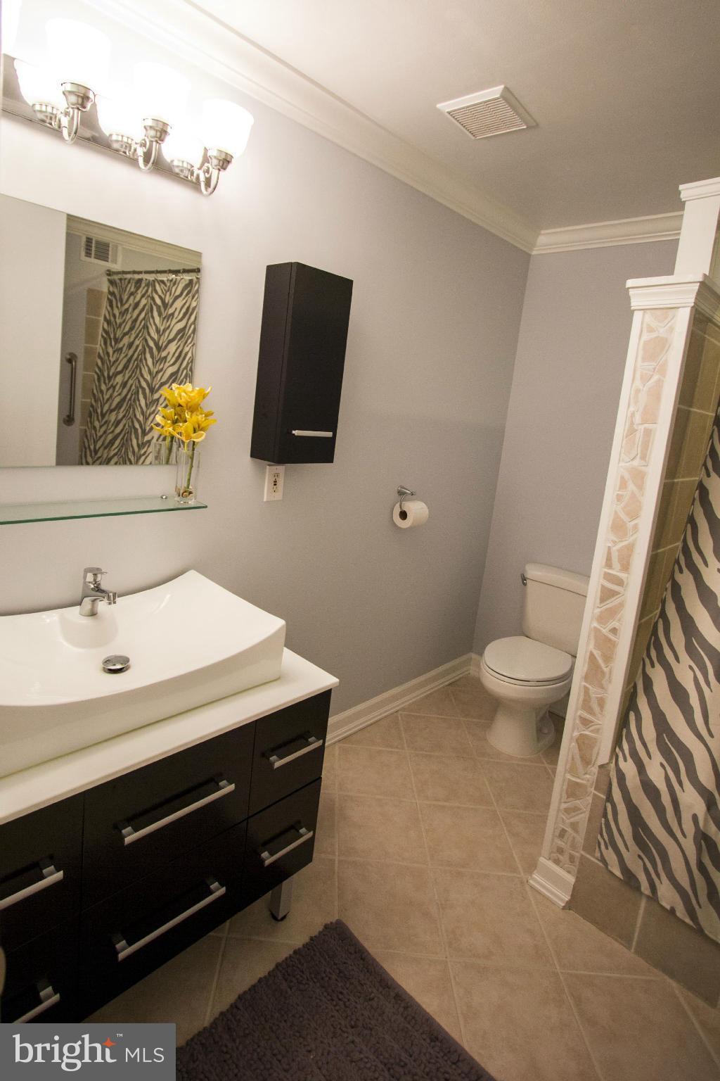 AMANDA PLACE - Residential