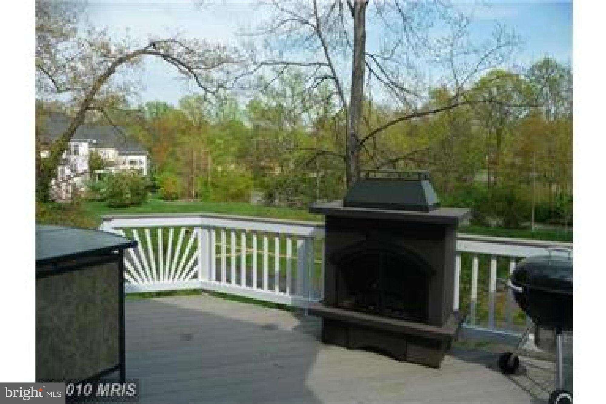 AMANDA PLACE - Residential