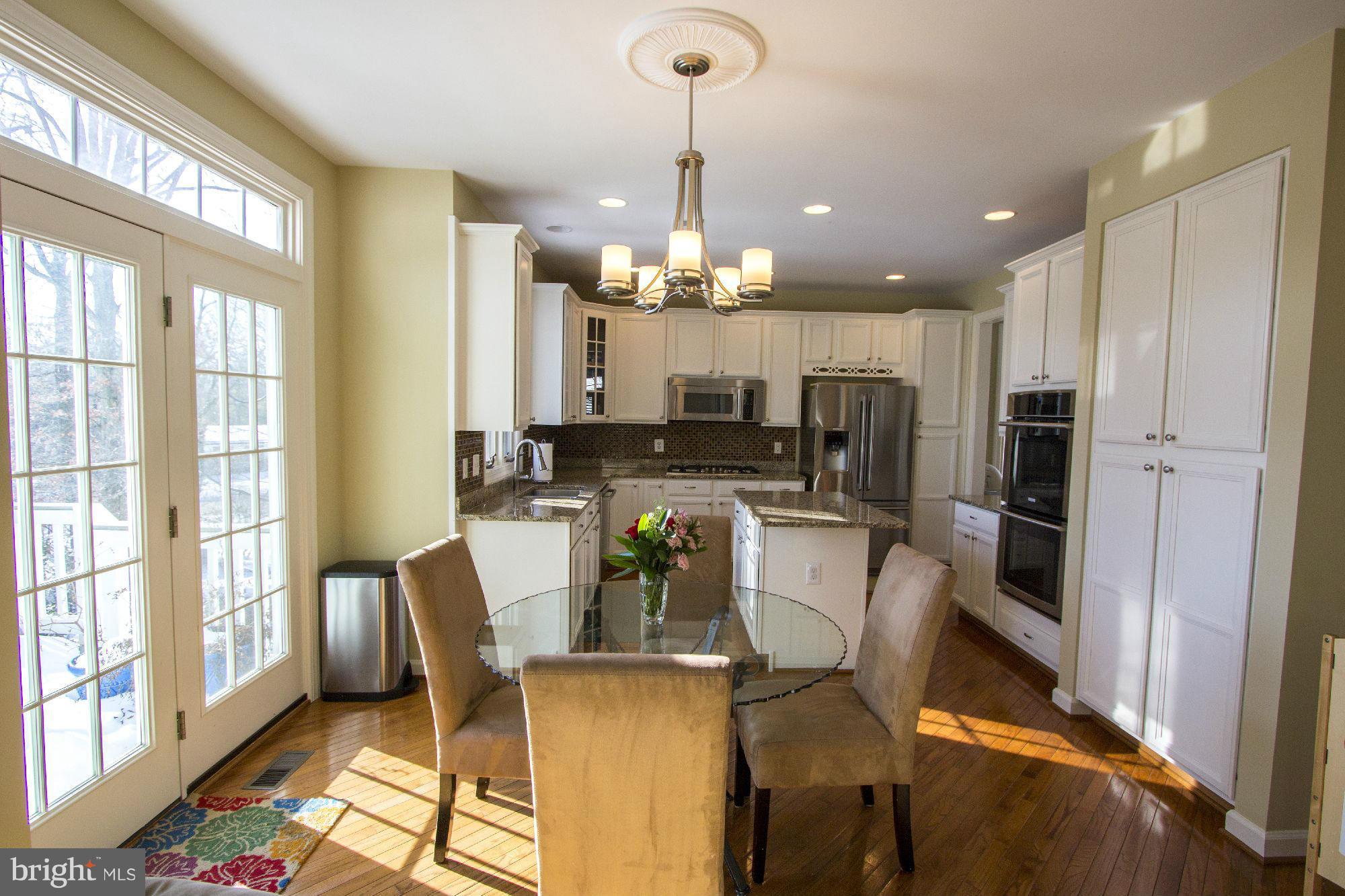 AMANDA PLACE - Residential