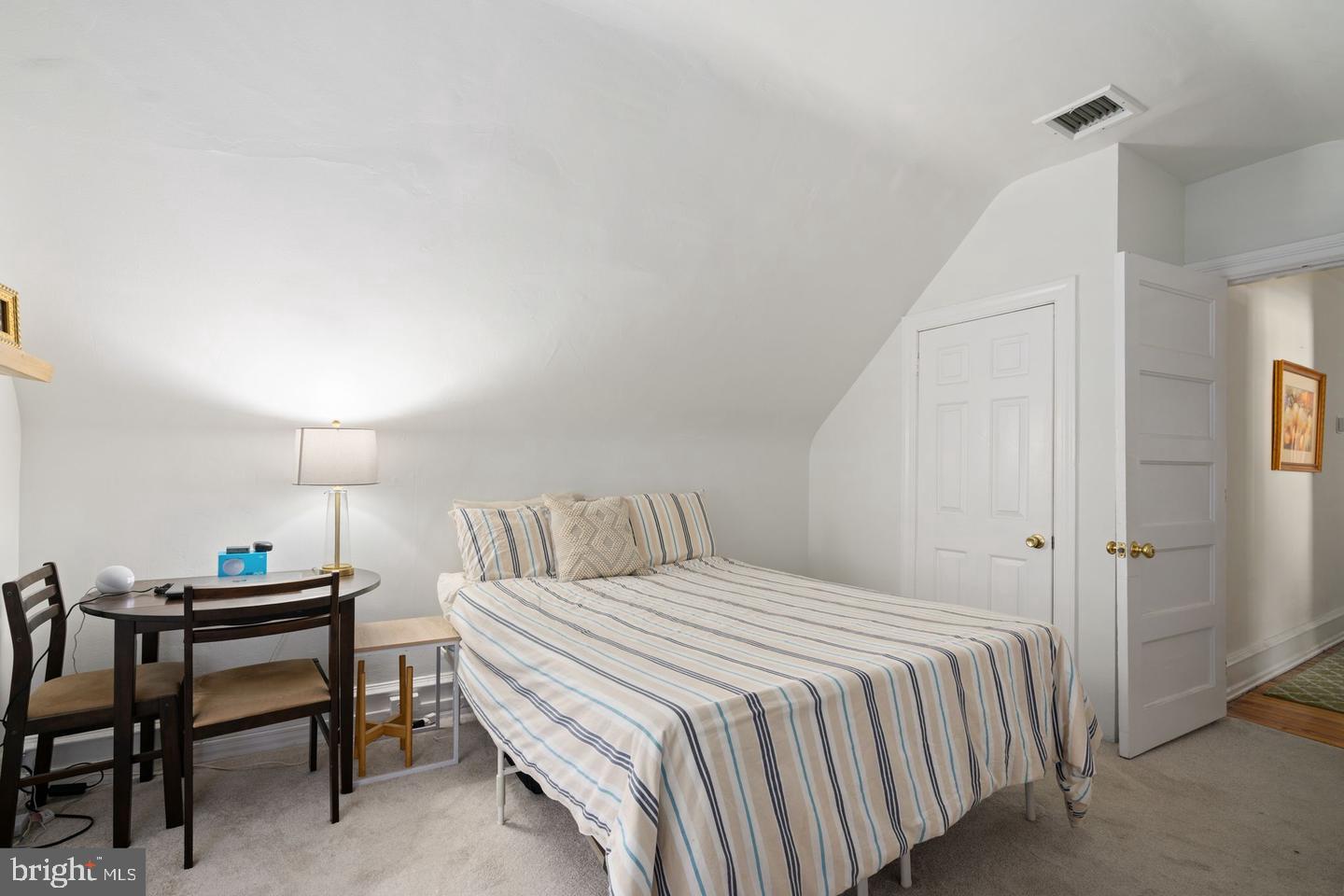 MONTROSE SQUARE - Residential
