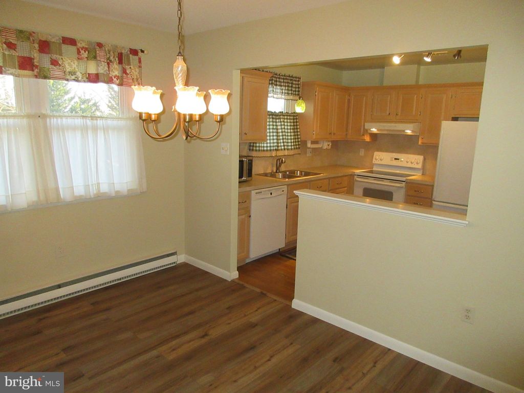 Photo of 103 OXFORD DR, LITITZ, PA 17543 (MLS # PALA2031160)