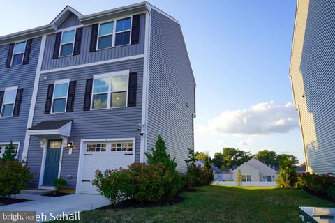 15 F FLOYD AVENUE BEVERLY NJ 08010