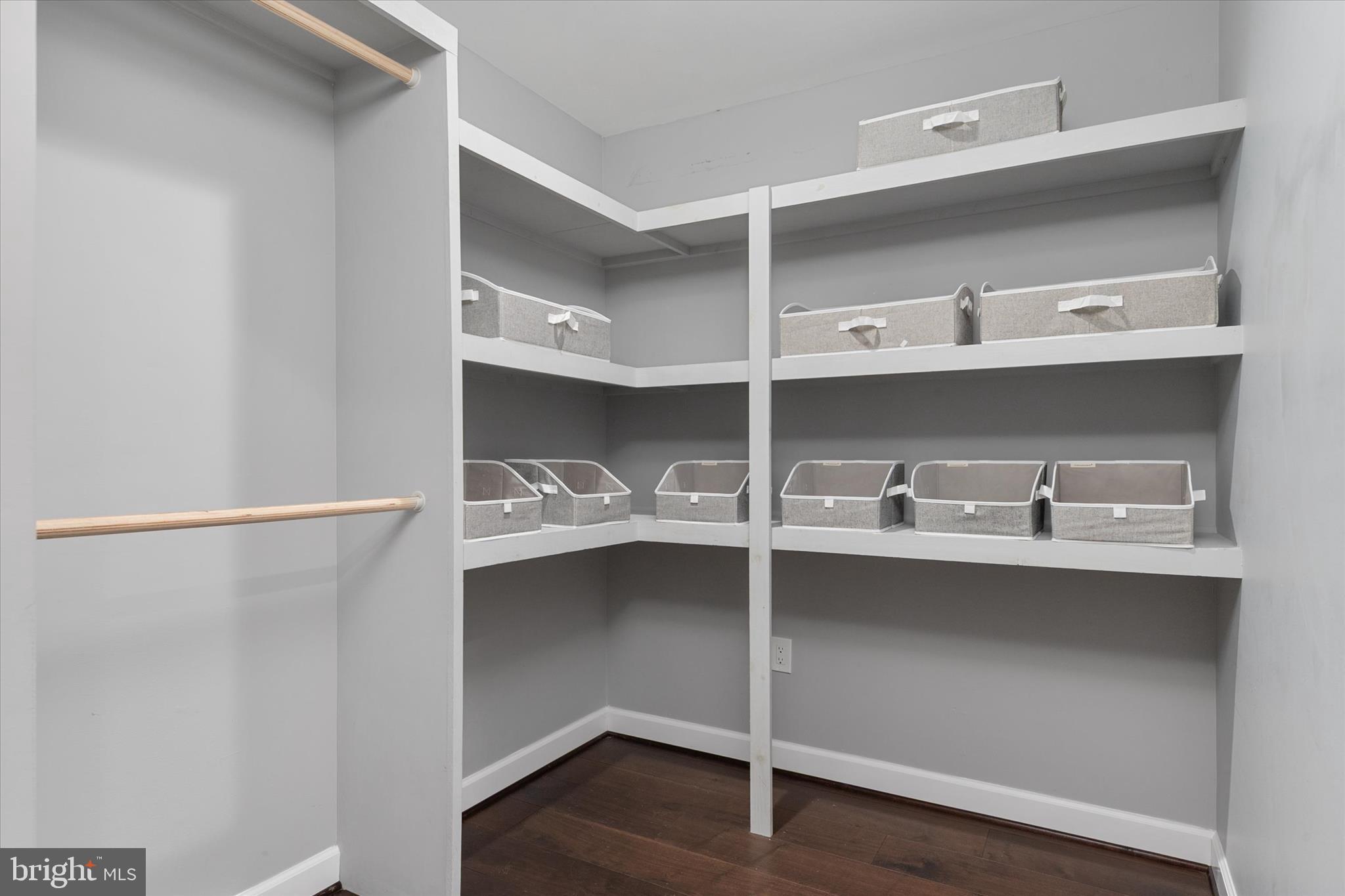 HAMMOND PARK - Residential