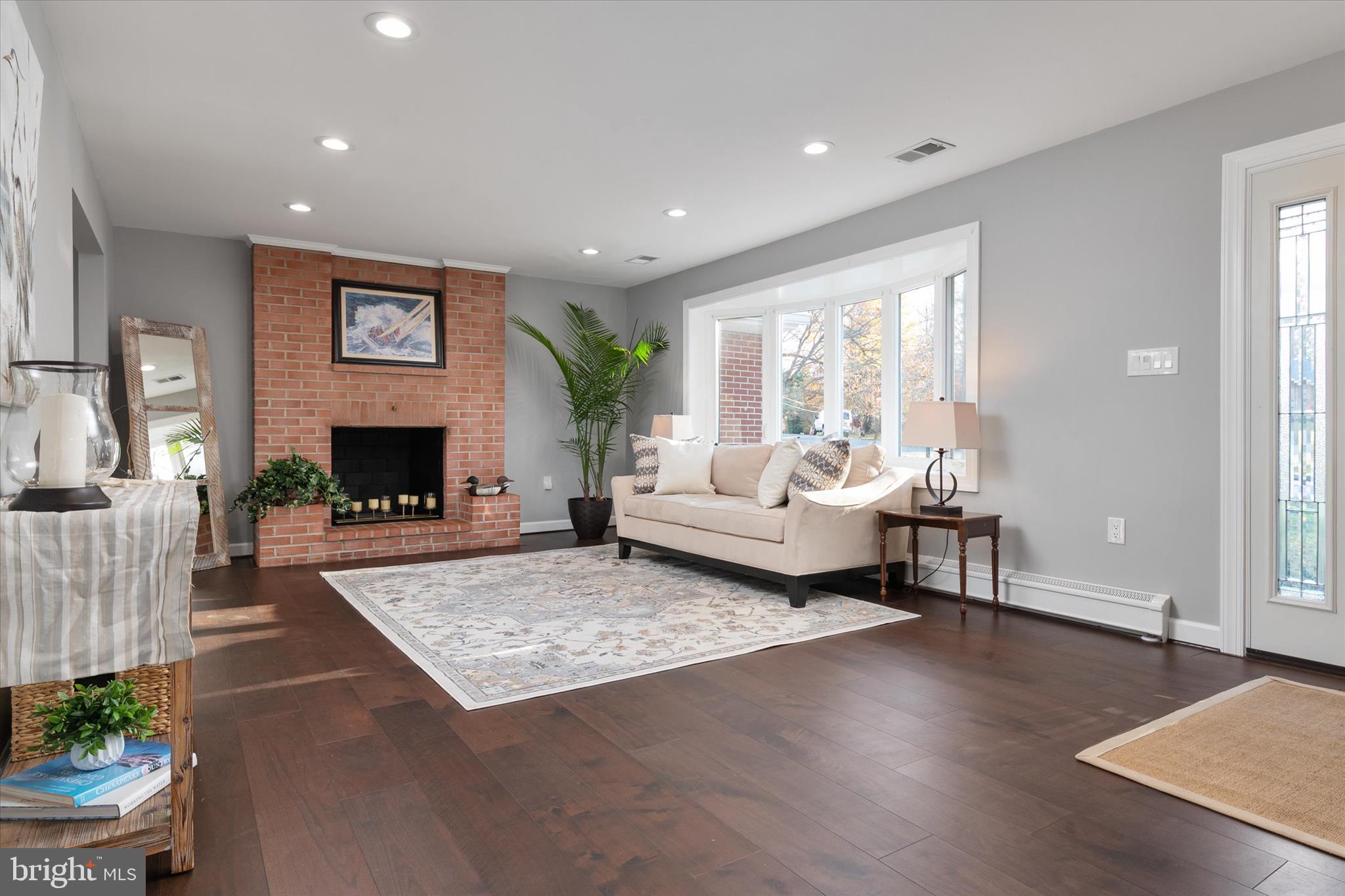 HAMMOND PARK - Residential