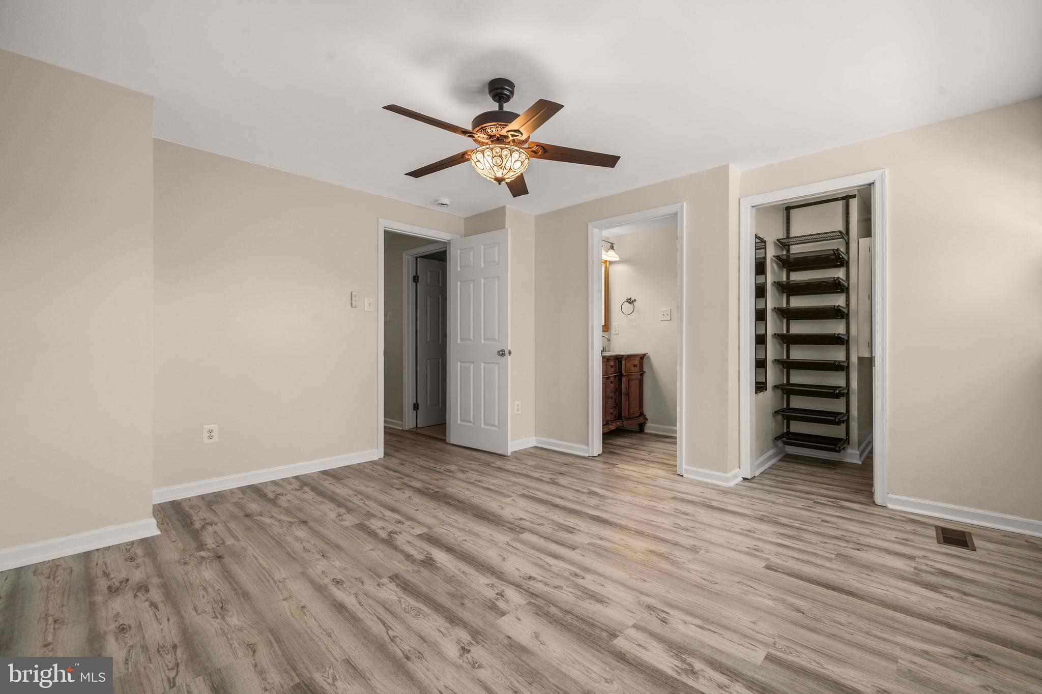 D EVEREUX WEST - Residential