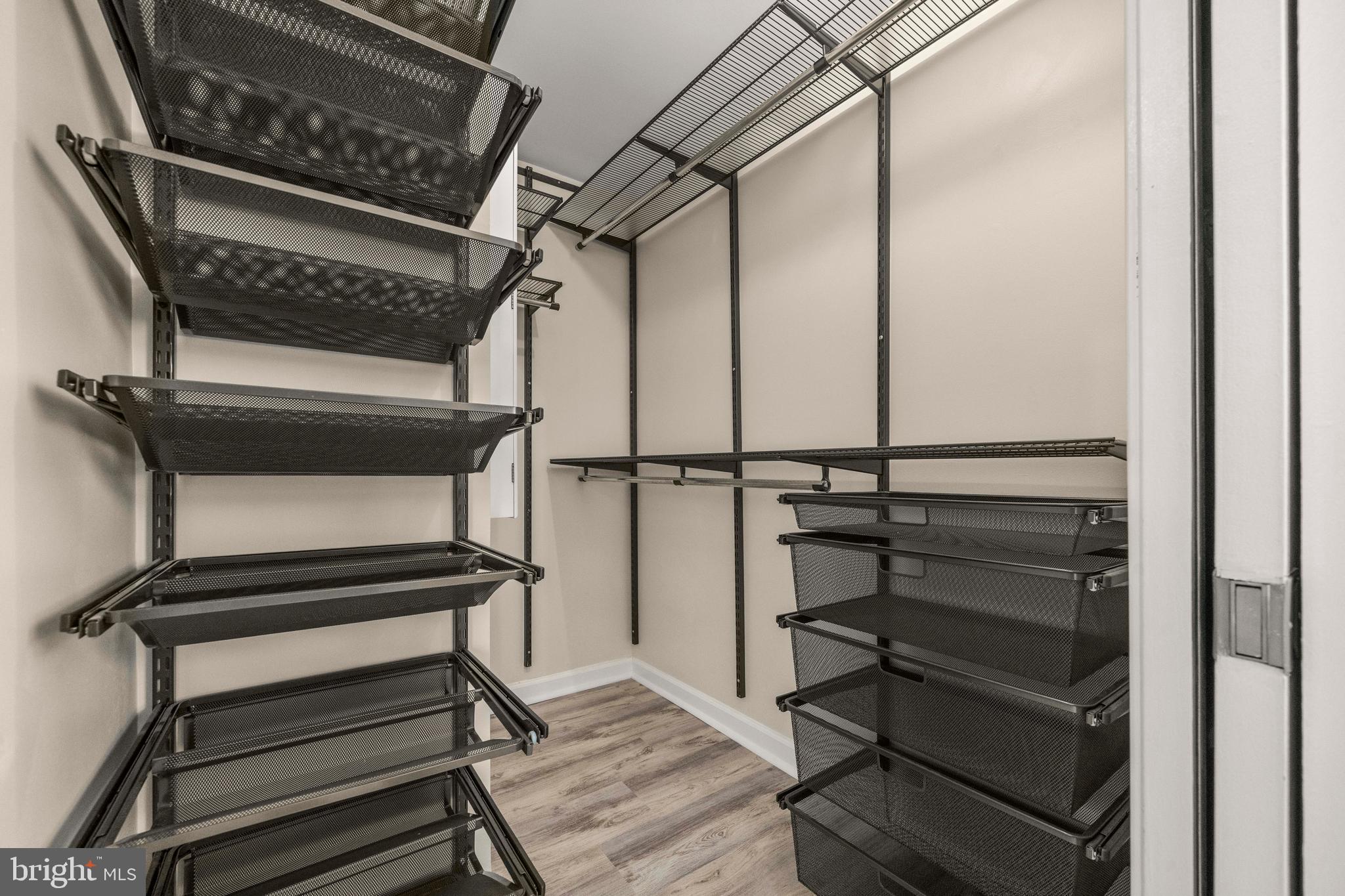 D EVEREUX WEST - Residential