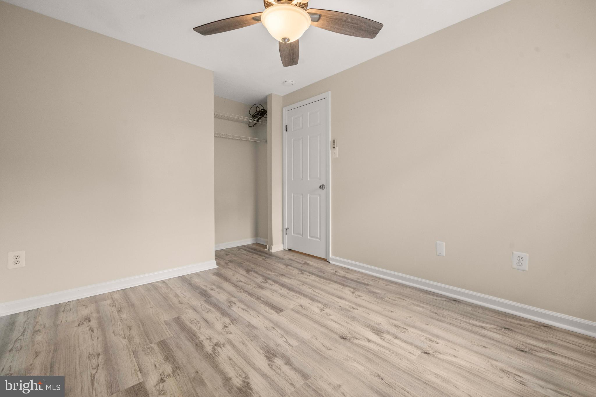 D EVEREUX WEST - Residential