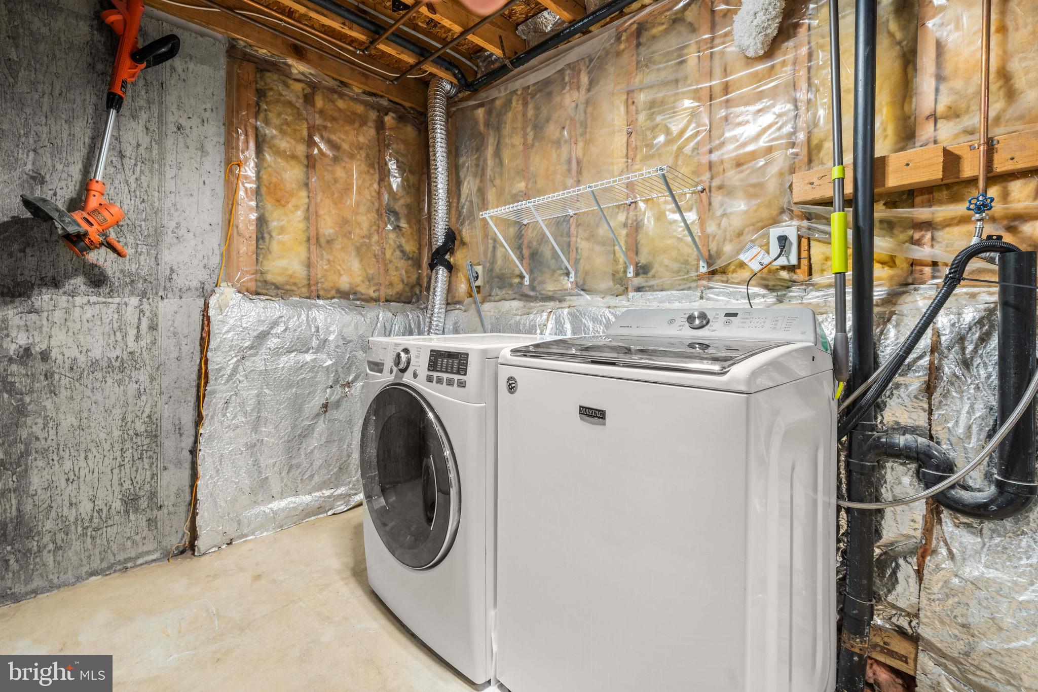 D EVEREUX WEST - Residential