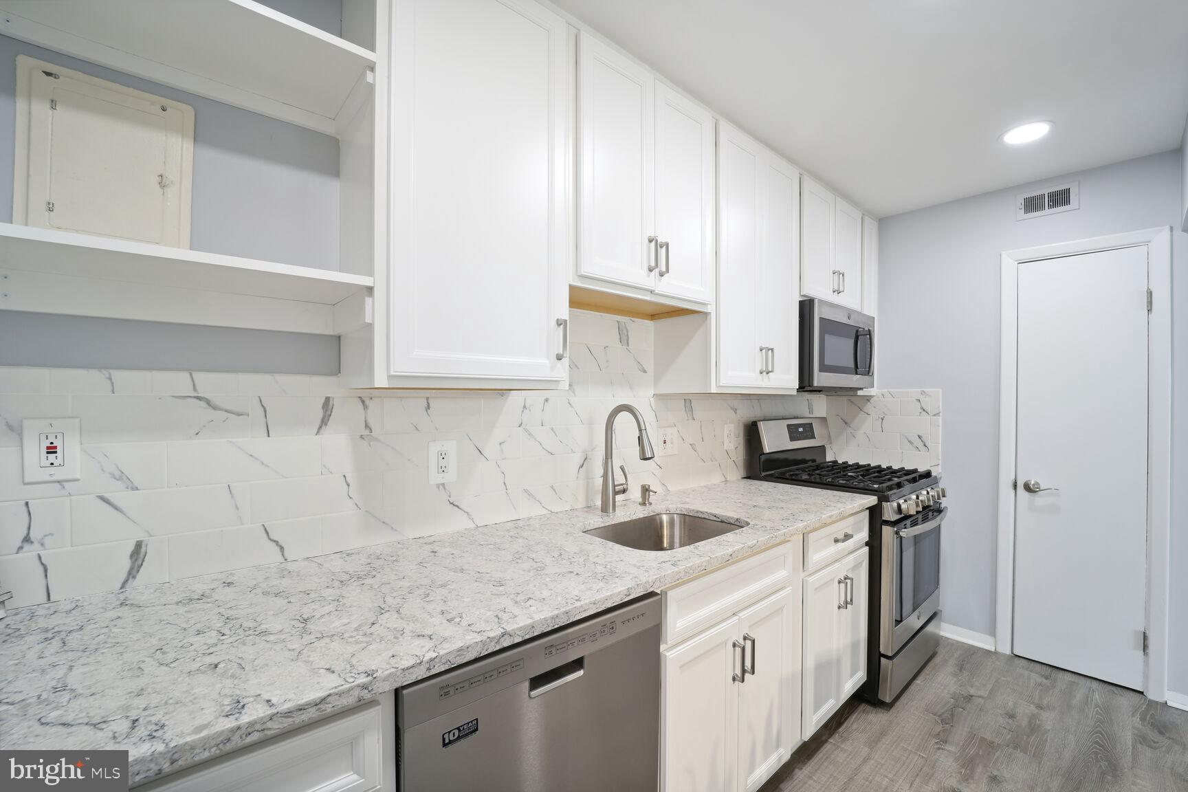 BETHESDA PARK - Residential