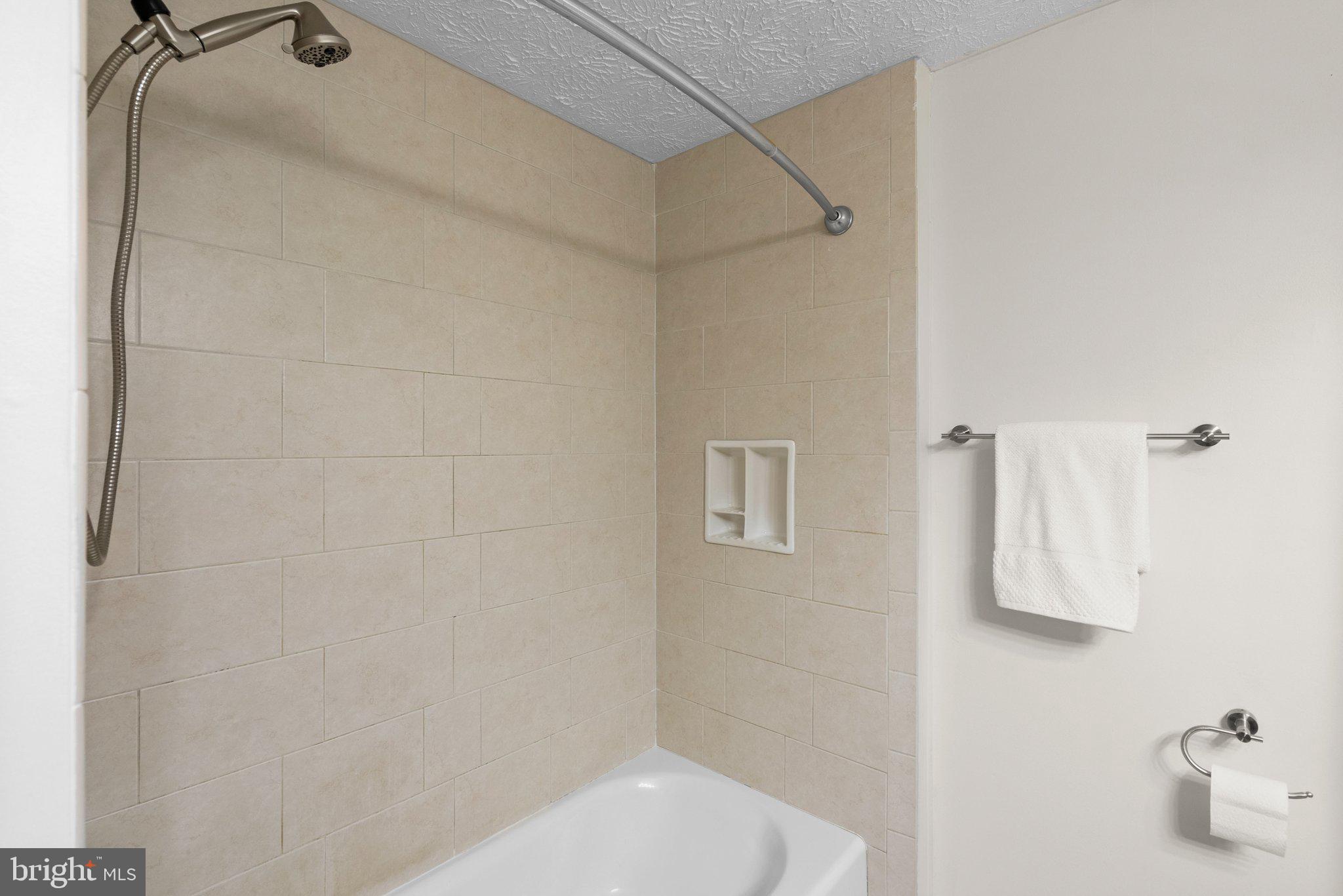 FLINT HILL MANOR - Residential