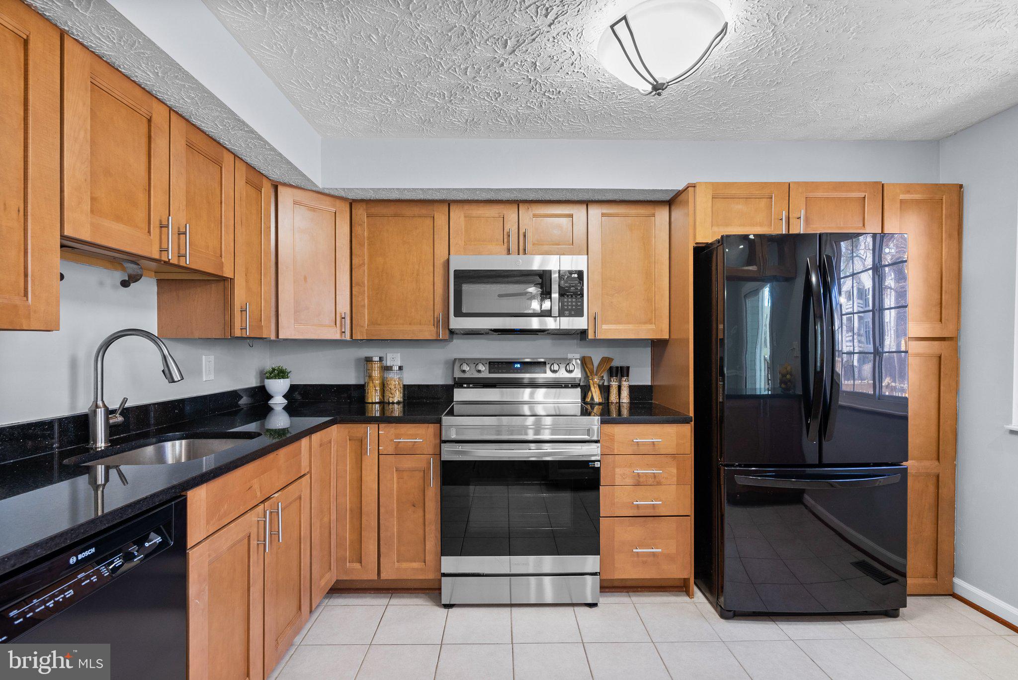 FLINT HILL MANOR - Residential