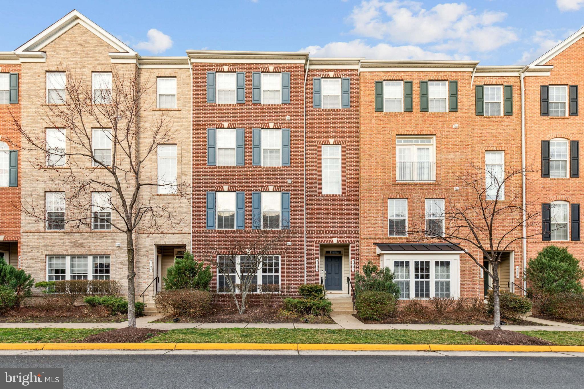 POTOMAC CLUB - Residential