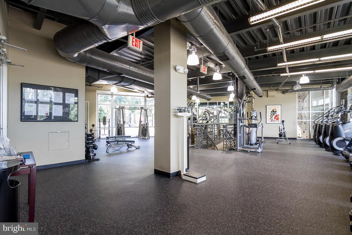 POTOMAC CLUB - Residential