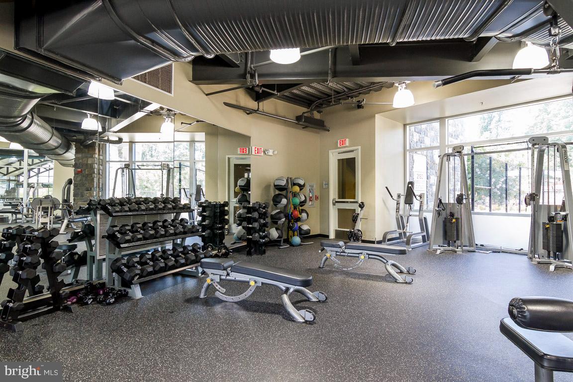 POTOMAC CLUB - Residential