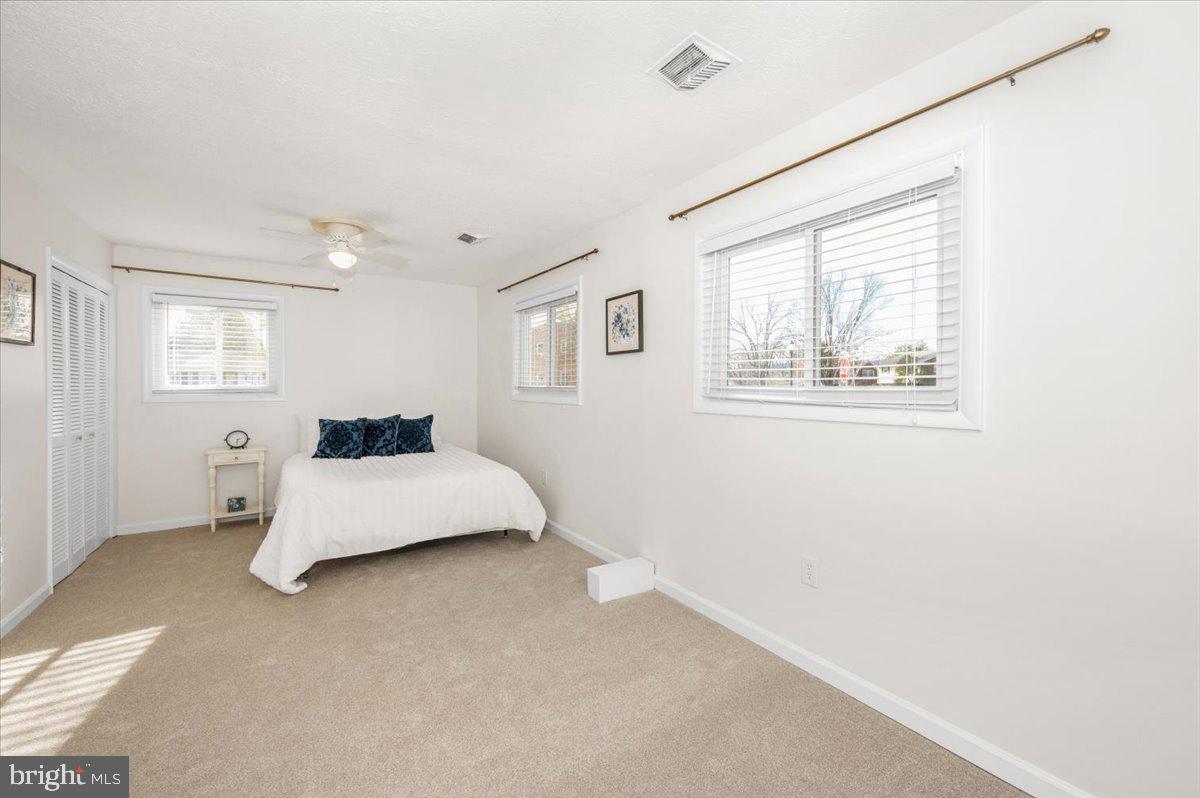 COLLEGE ESTATES - Residential